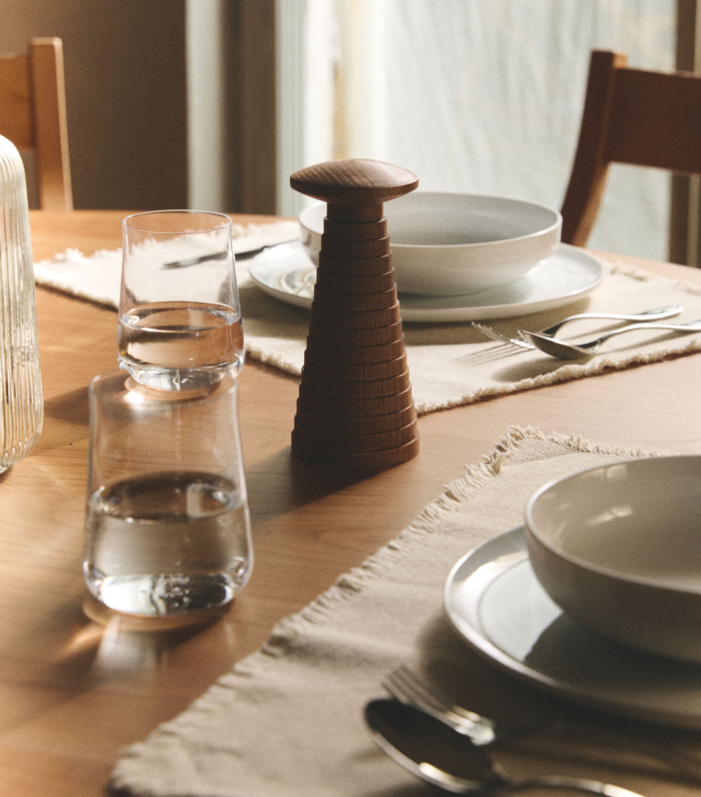 Yucatan Salt, Pepper and Spice Mill BROWN Image 4