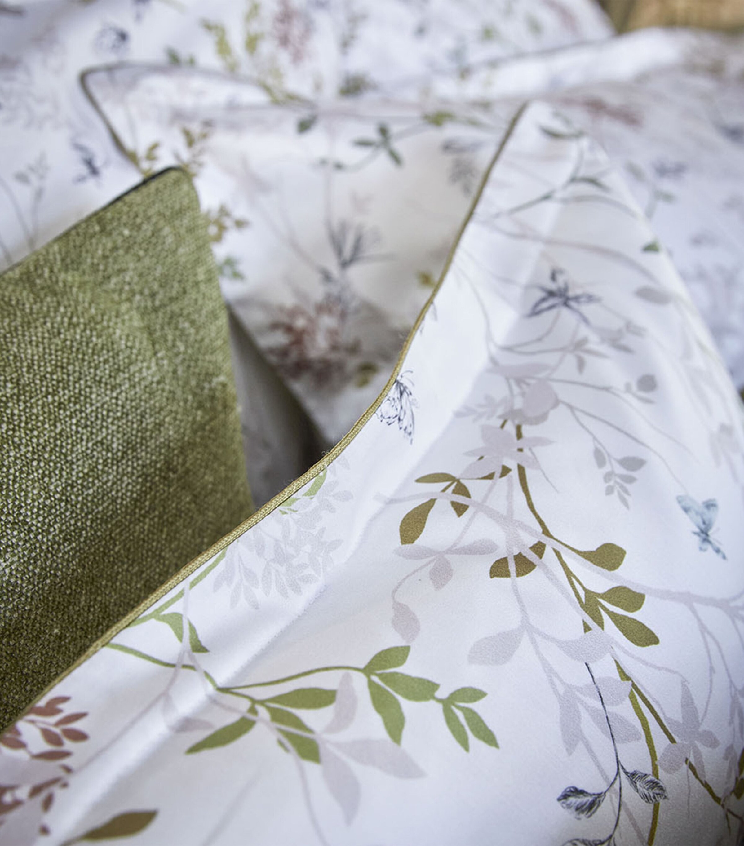 Alexandre Turpault Jardin Des Sens Standard Pillowcase (50cm x 75cm) Ermine Image 4