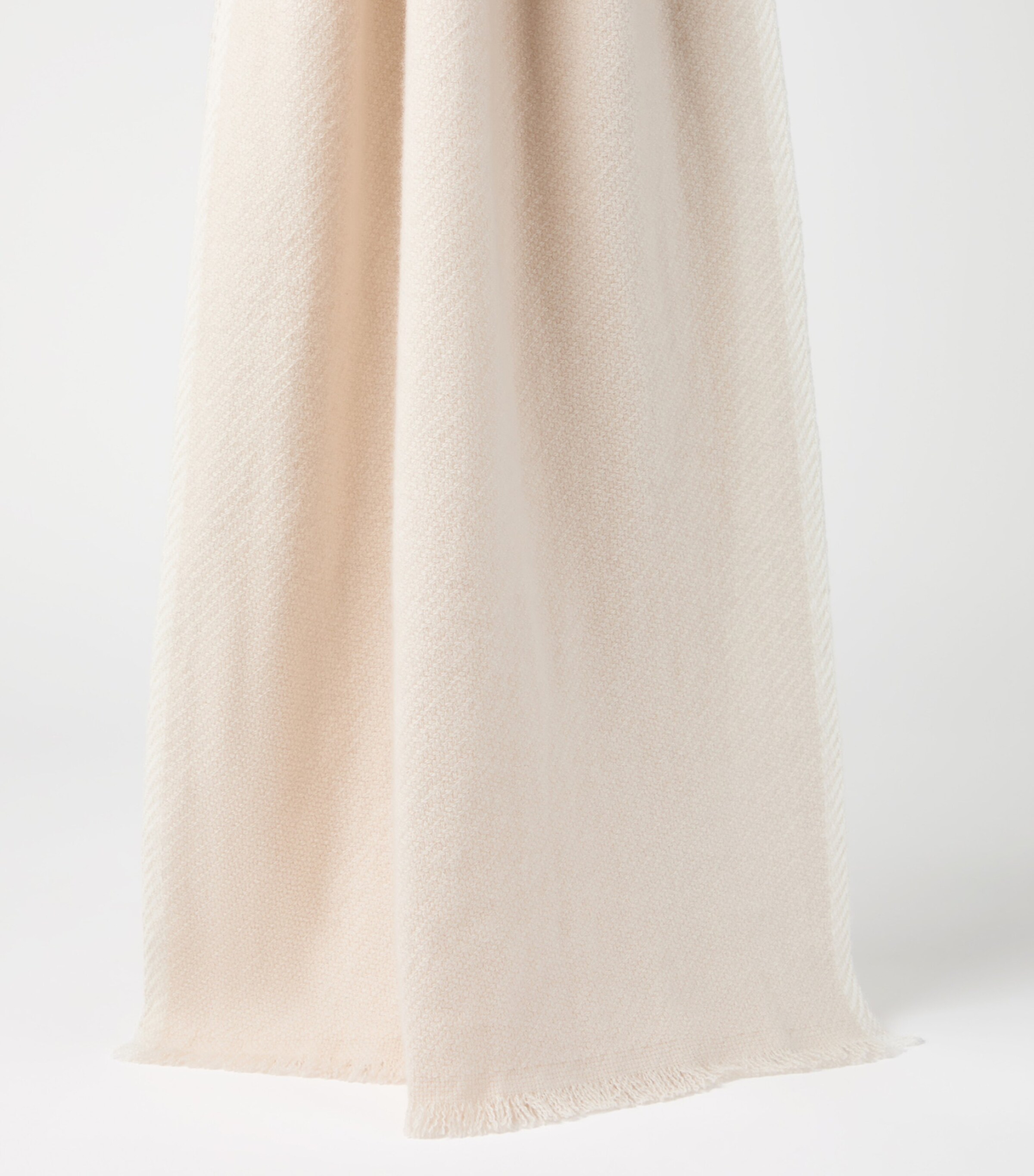 Cashmere Diagonal Scarf CM120 Image 2