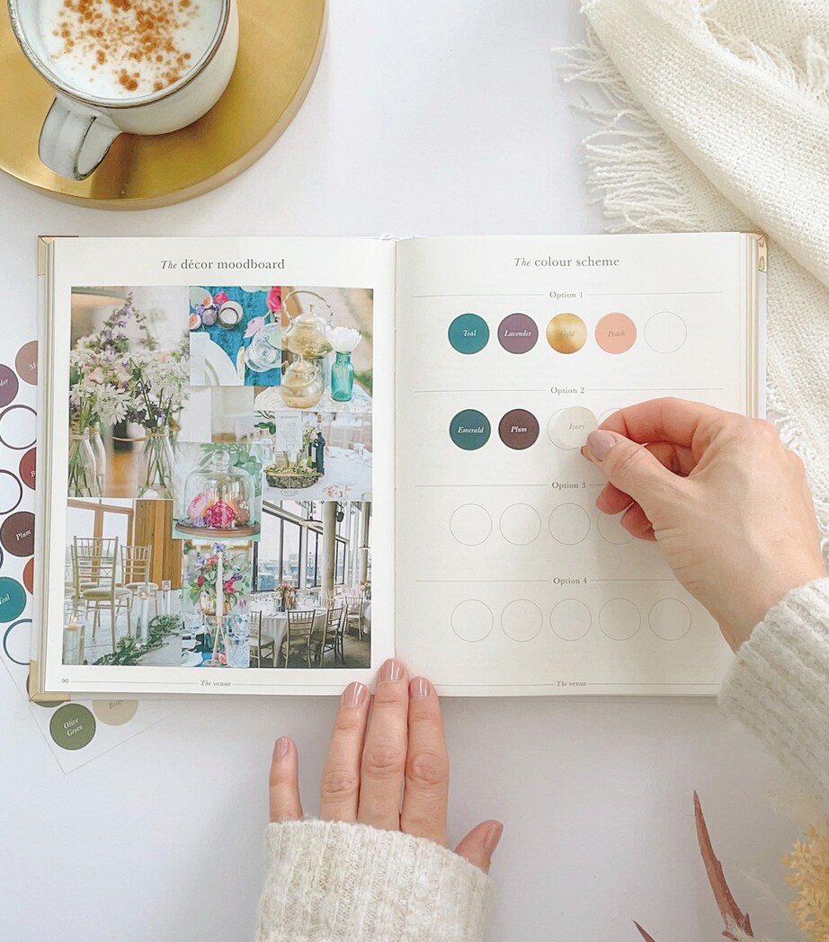 Blush and Gold Luxury Wedding Planner White, Green, Gold Image 14