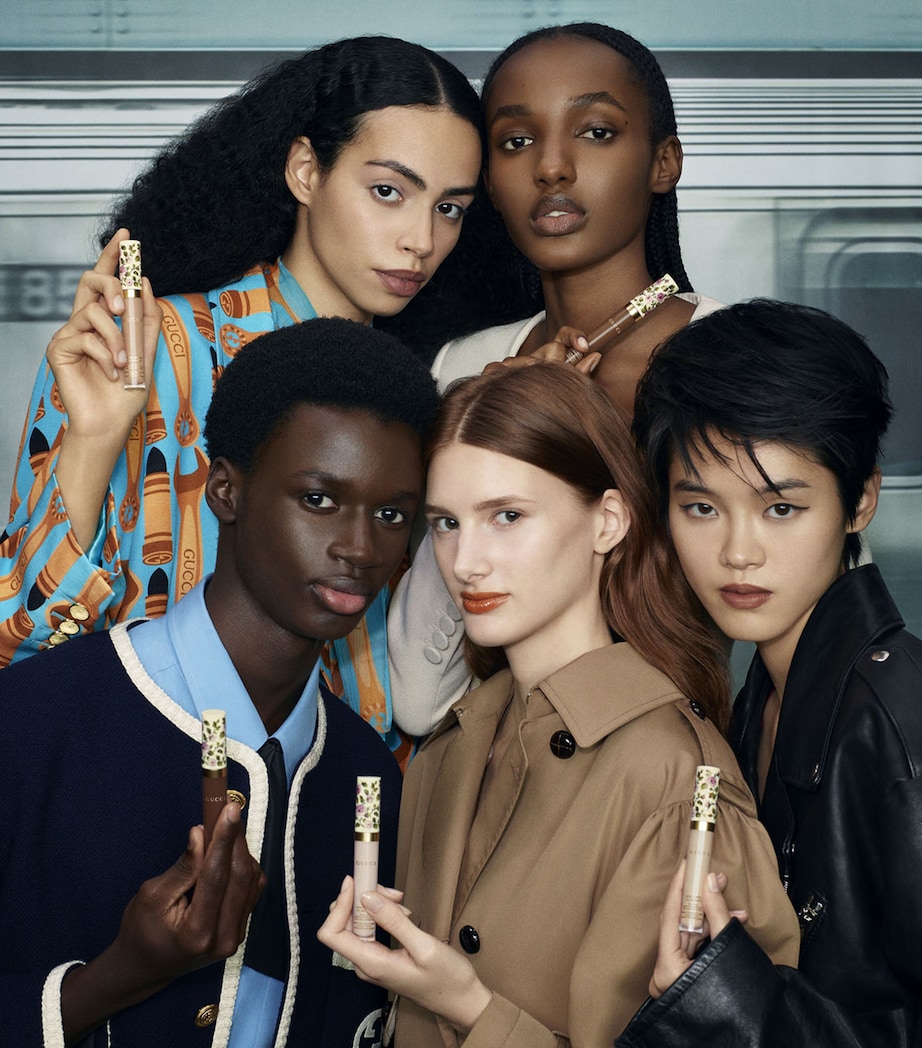 Concentré De Beauté Liquid Concealer 56N Image 8