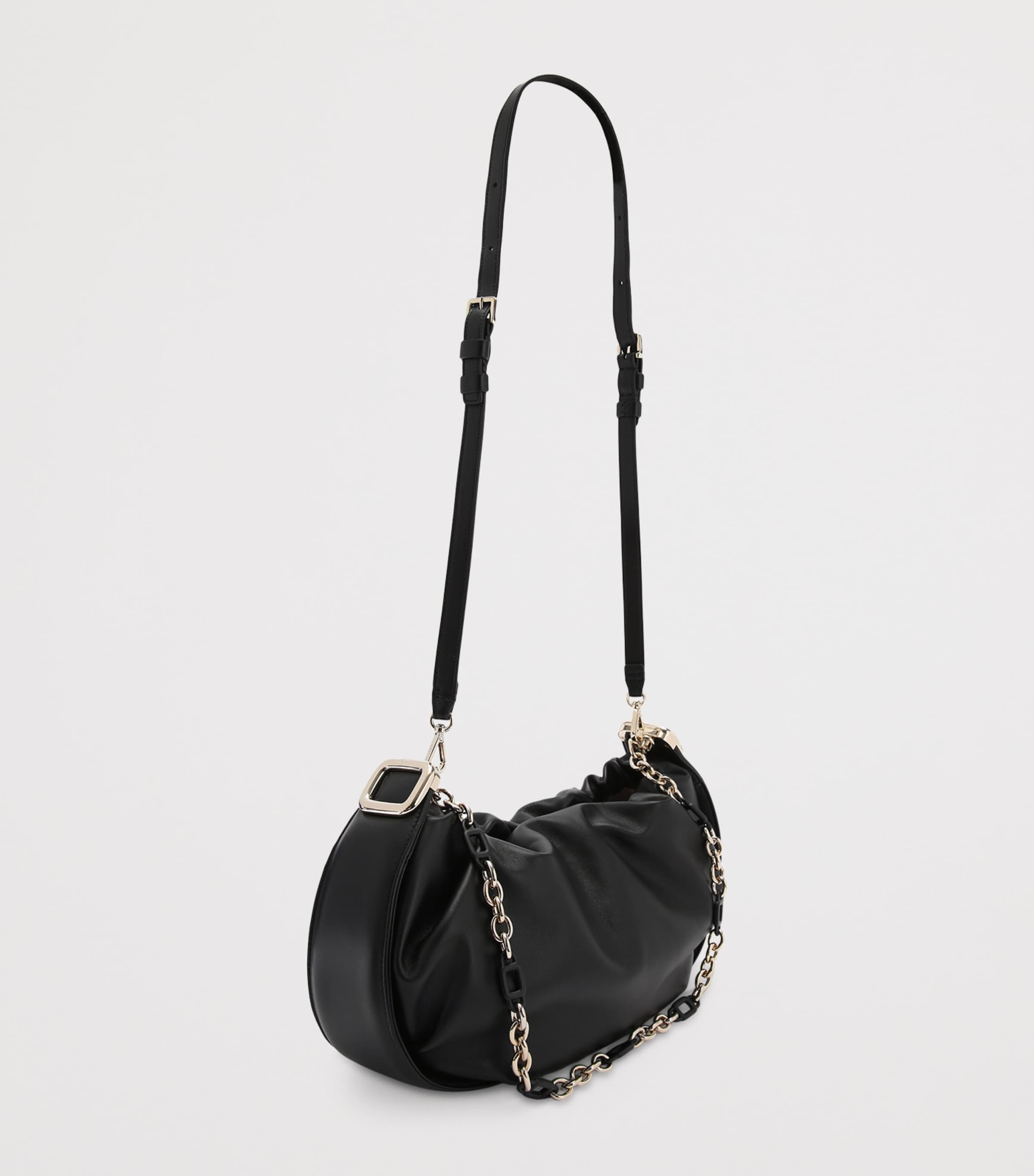 Roger Vivier Medium Leather Choc Royal Shoulder Bag Black Image 3