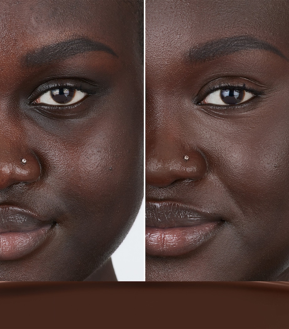 Light Reflecting Foundation AMBATO Image 3