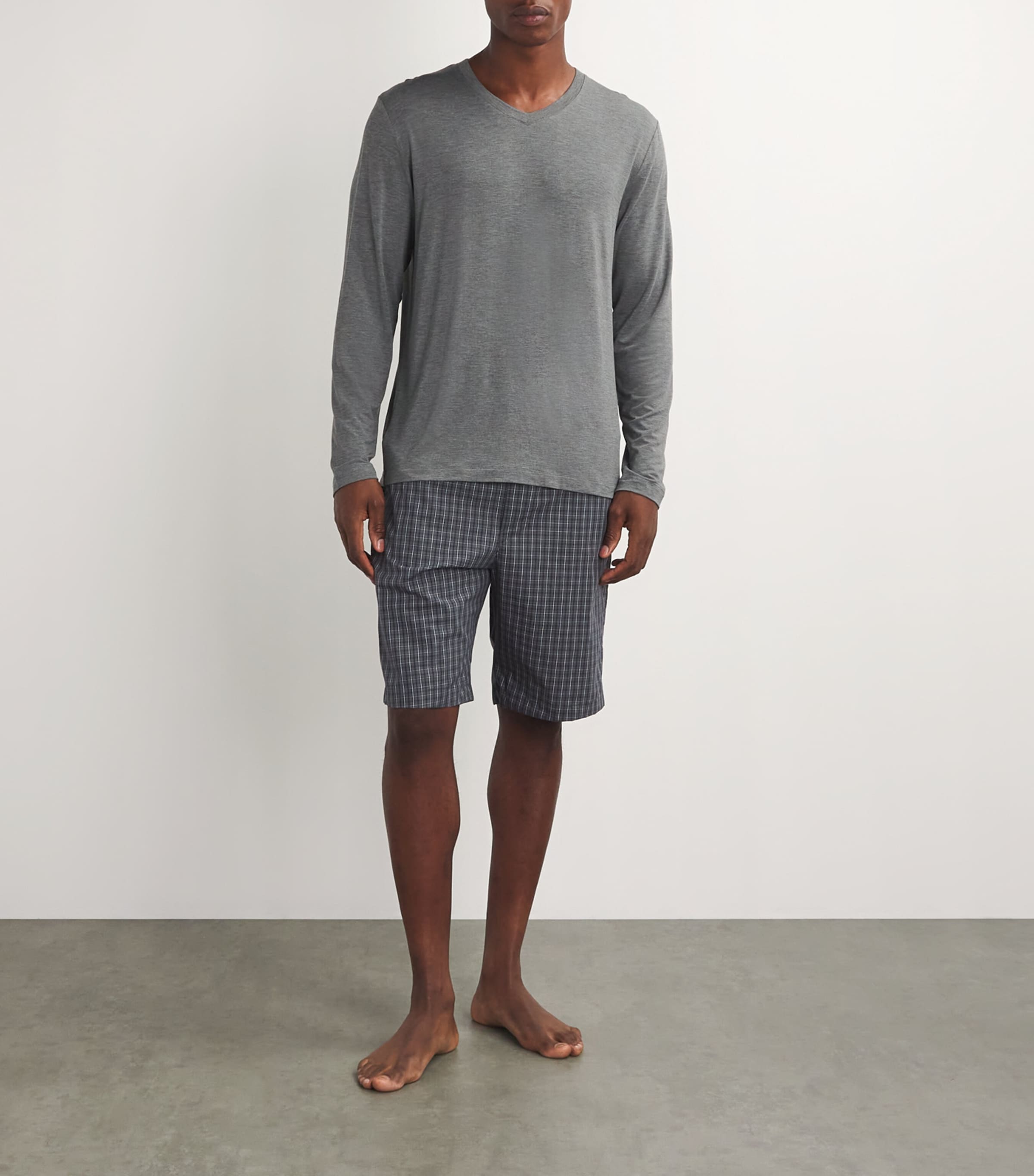 Casuals V-Neck T-Shirt 1945/STONE MELANGE Image 2