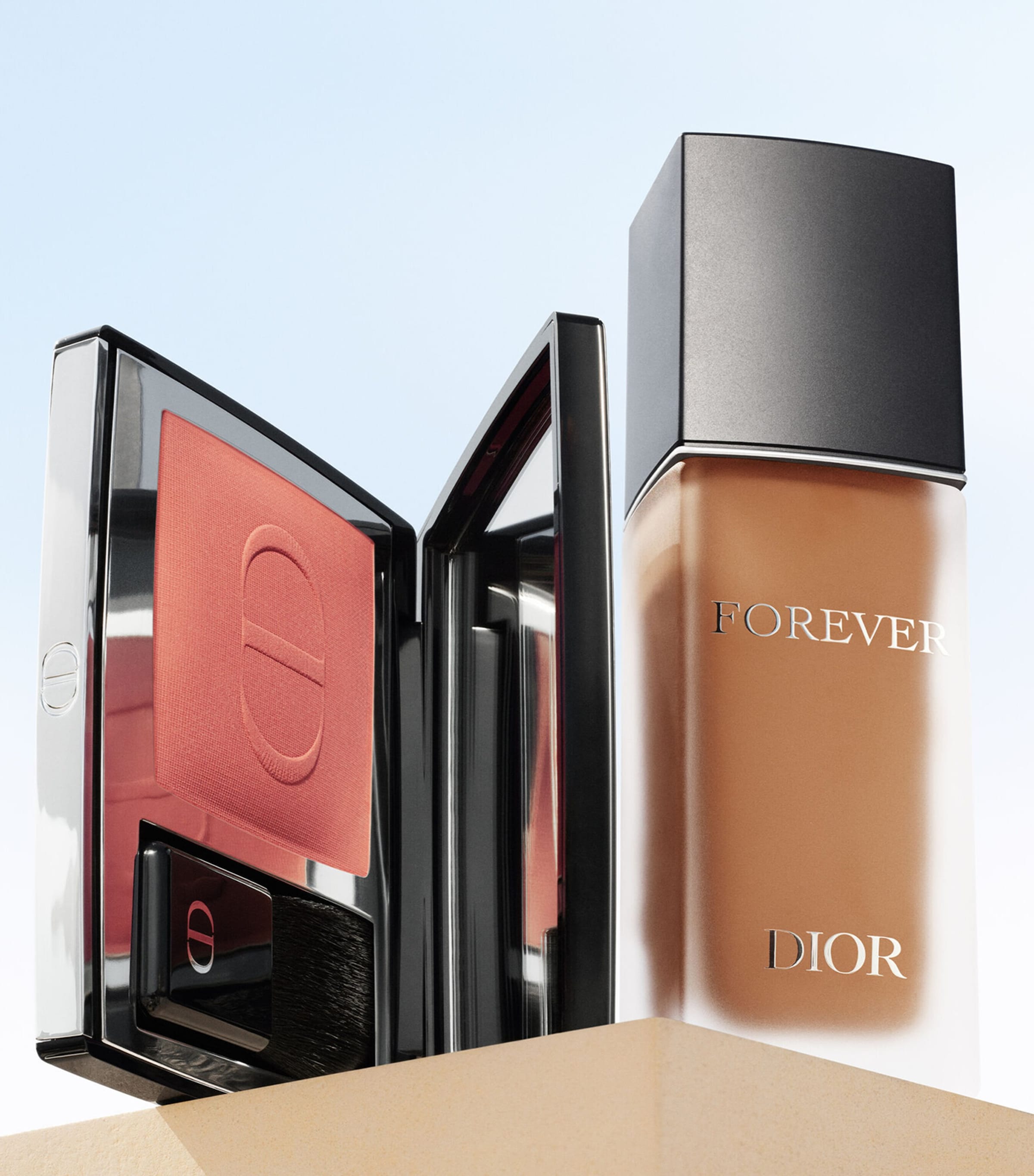Dior Rouge Blush MATTE 100 NUDE LOOK Image 5