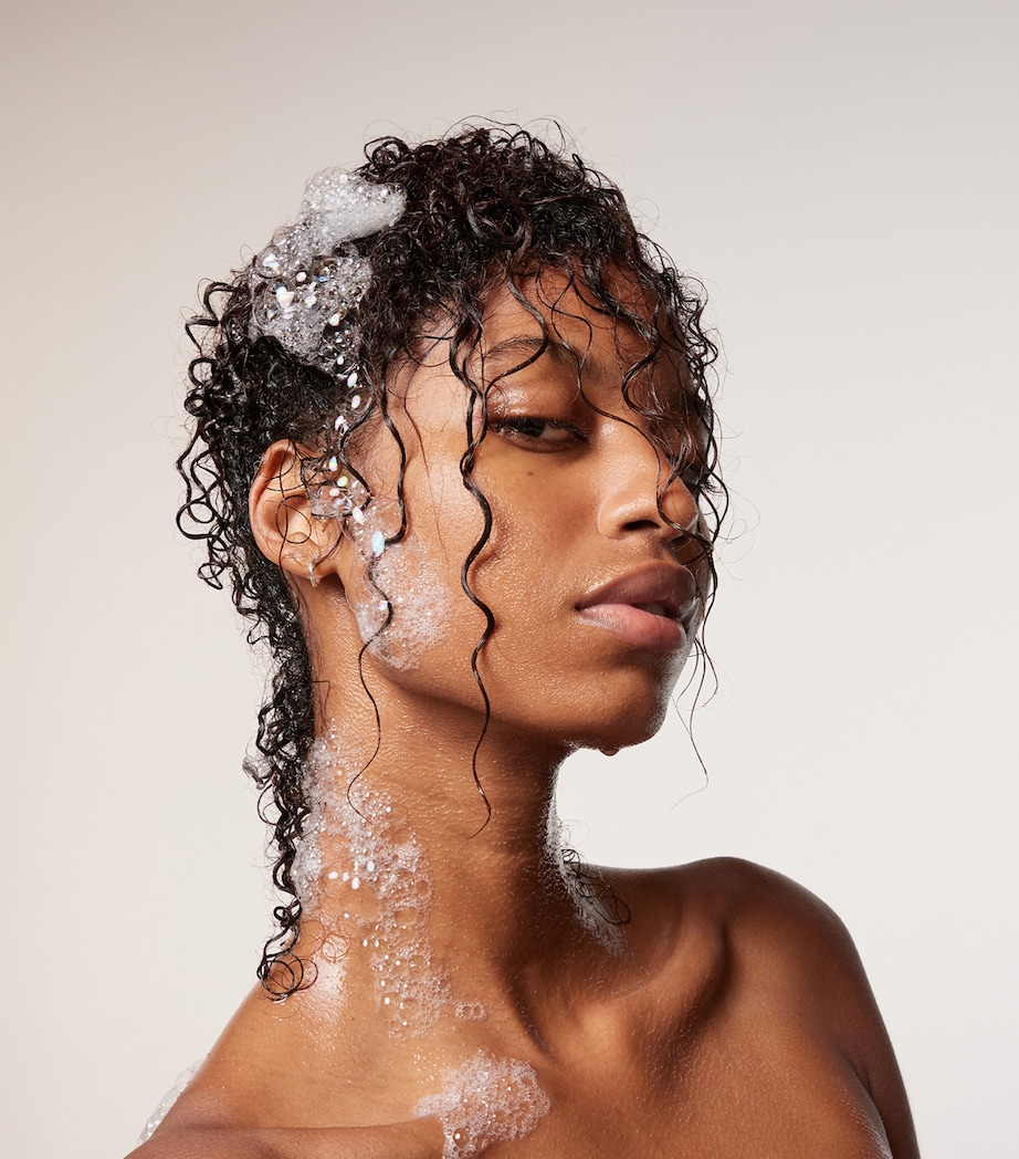 Ouai Detox Shampoo (300ml) Image 7