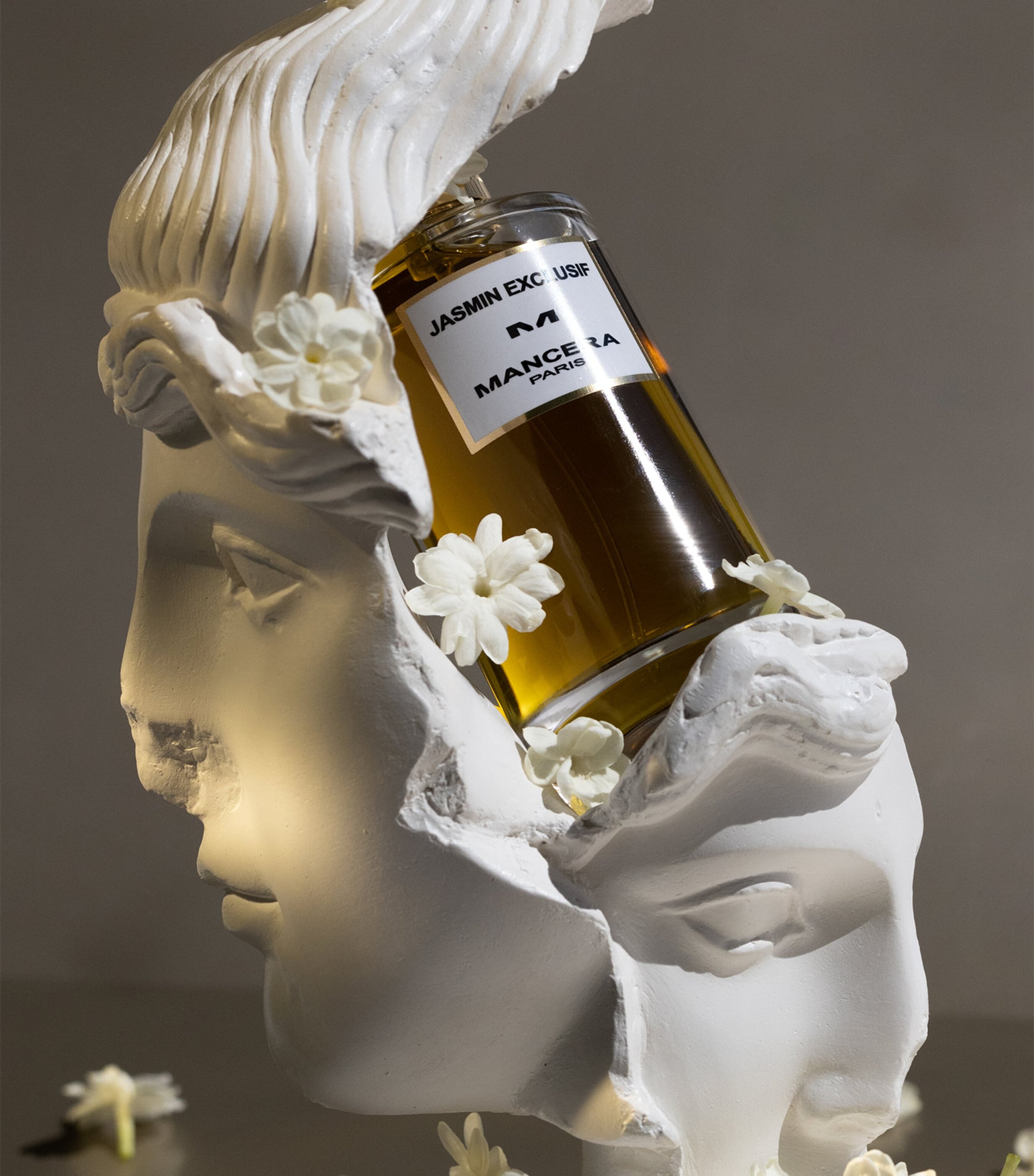 Jasmin Exclusif Eau de Parfum (60ml) NO COLOUR Image 3