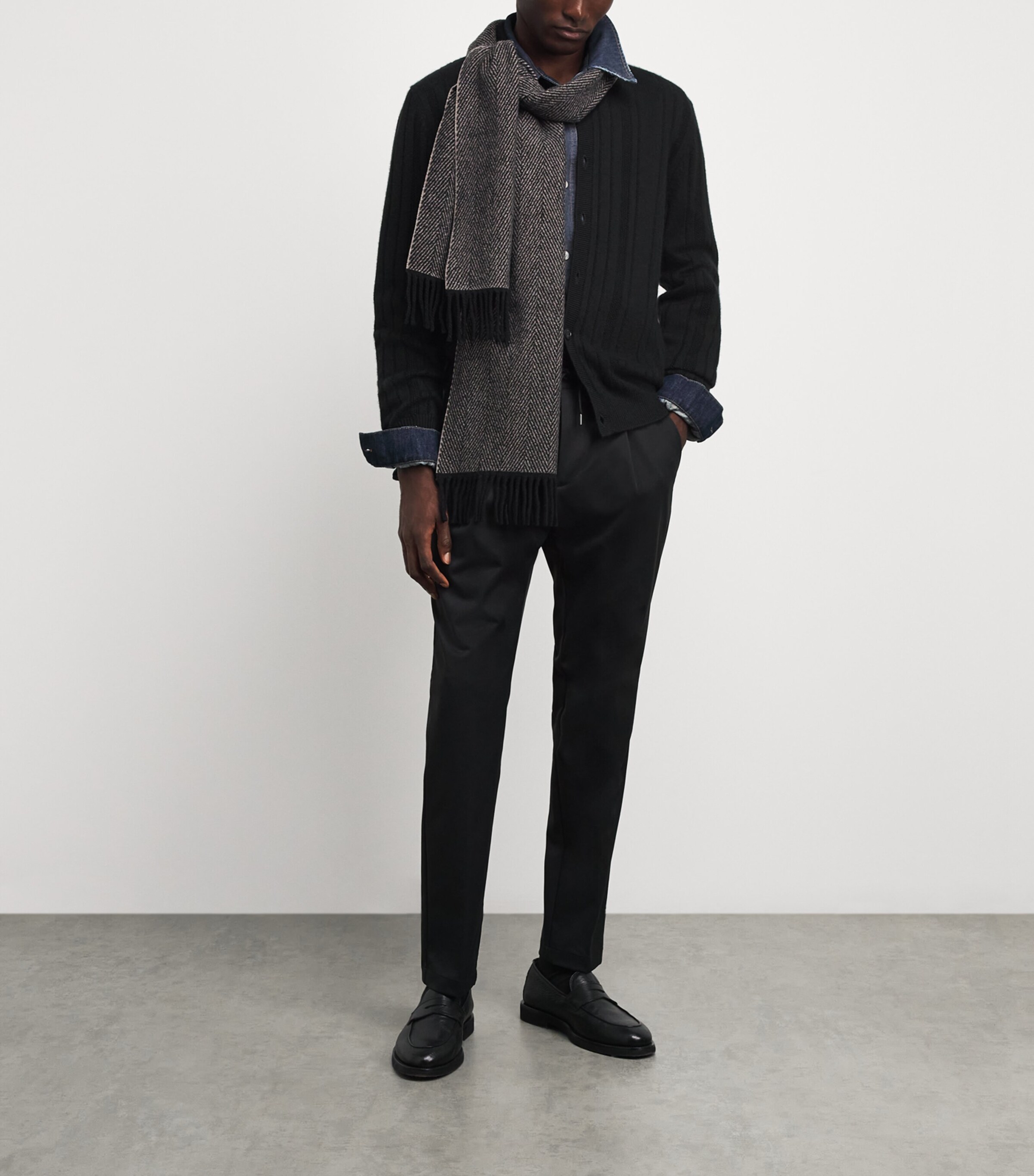 Brett Johnson Mens Cashmere-Silk Ribbed Cardigan Noir Image 2