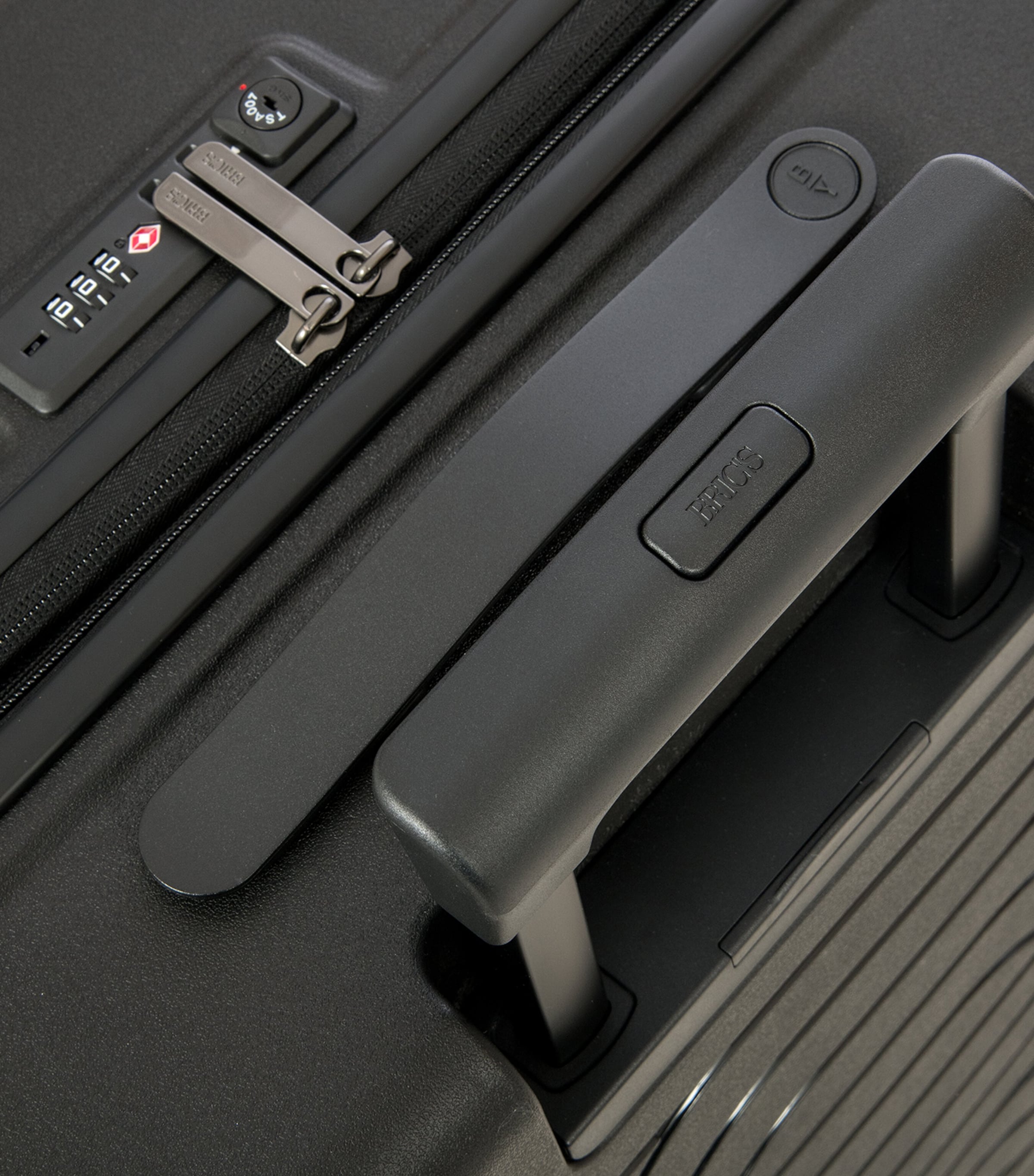 Ulisse Suitcase (71cm) BLACK001 Image 6