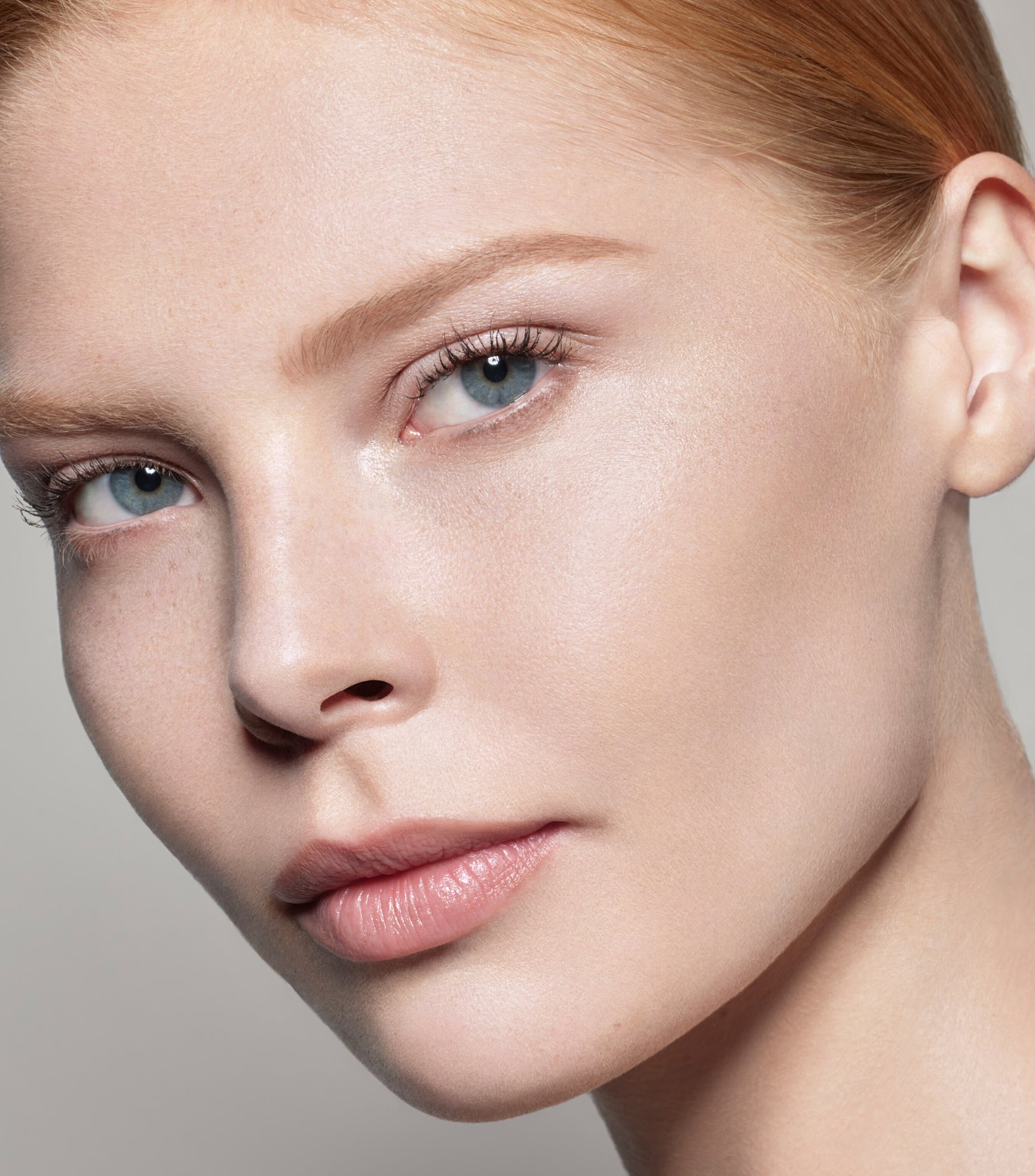 Skin Fetish: Sublime Perfection Foundation LIGHT 2 Image 3