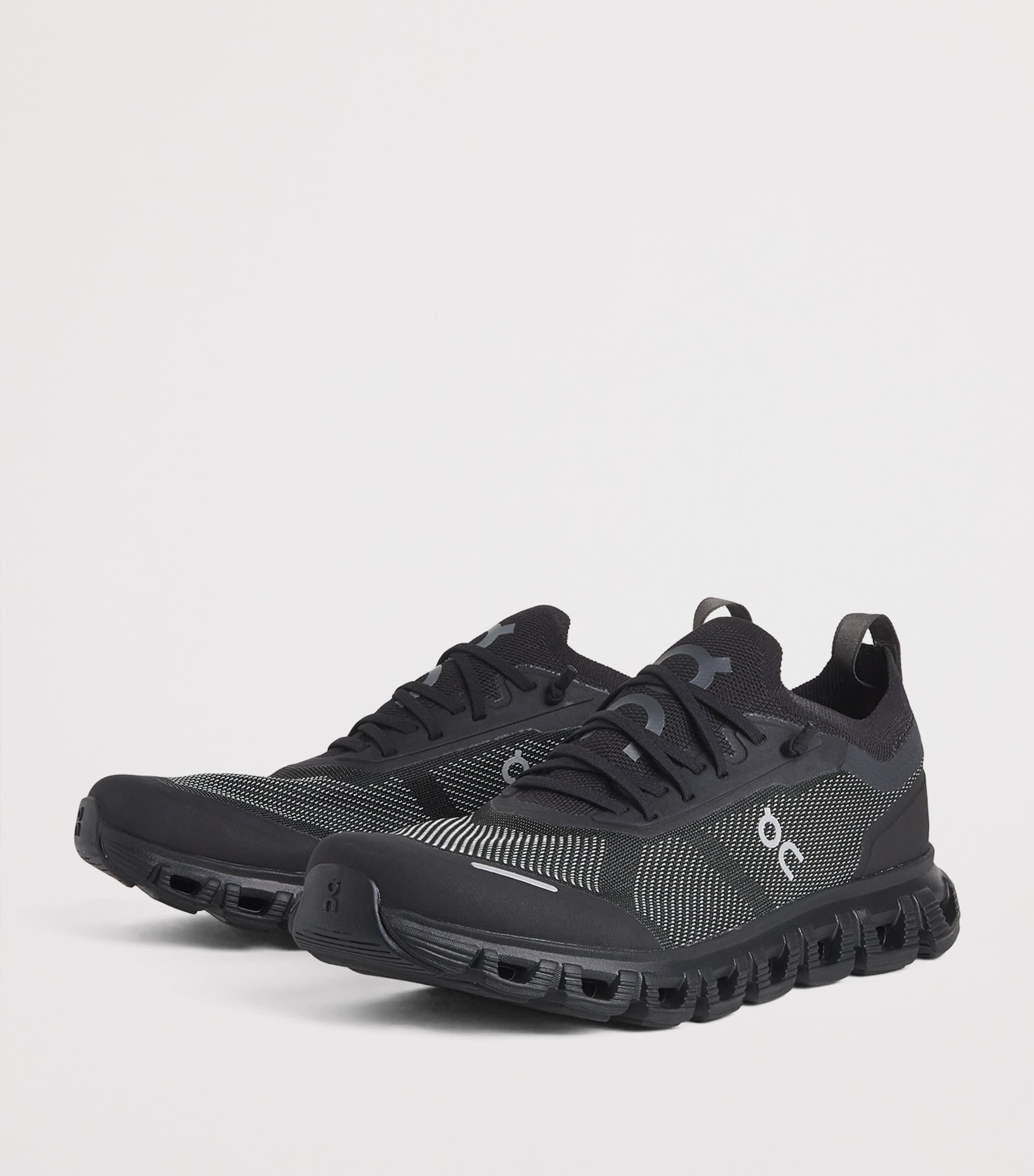 Cloud 6 Versa Trainers BLACK | ECLIPSE Image 3