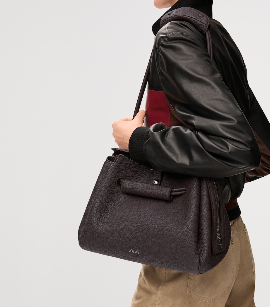 Medium Leather Madrid Shoulder Bag DARK EBONY Image 11