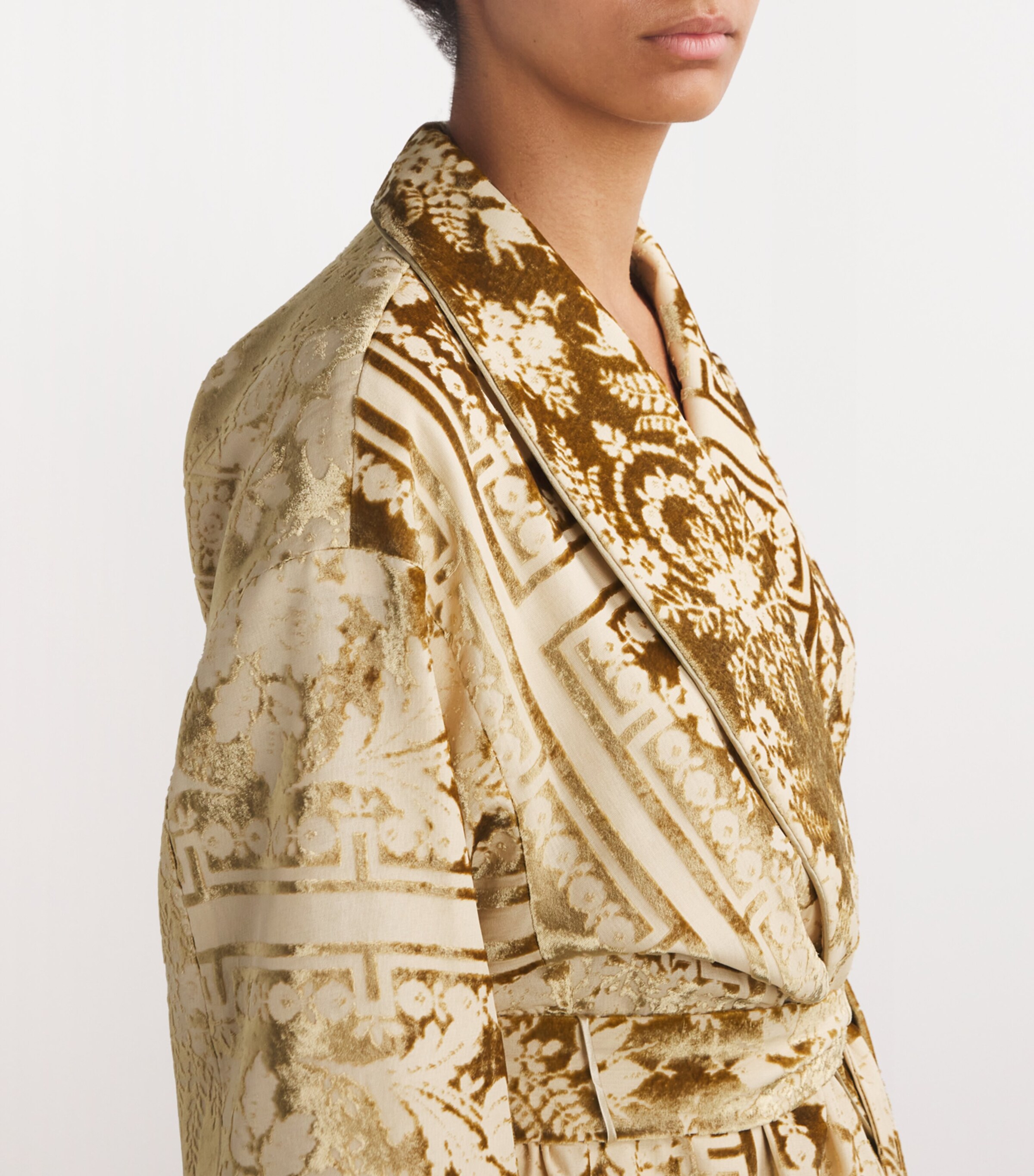 Jacquard Liquid Velvet Robe GOLD & IVORY Image 6
