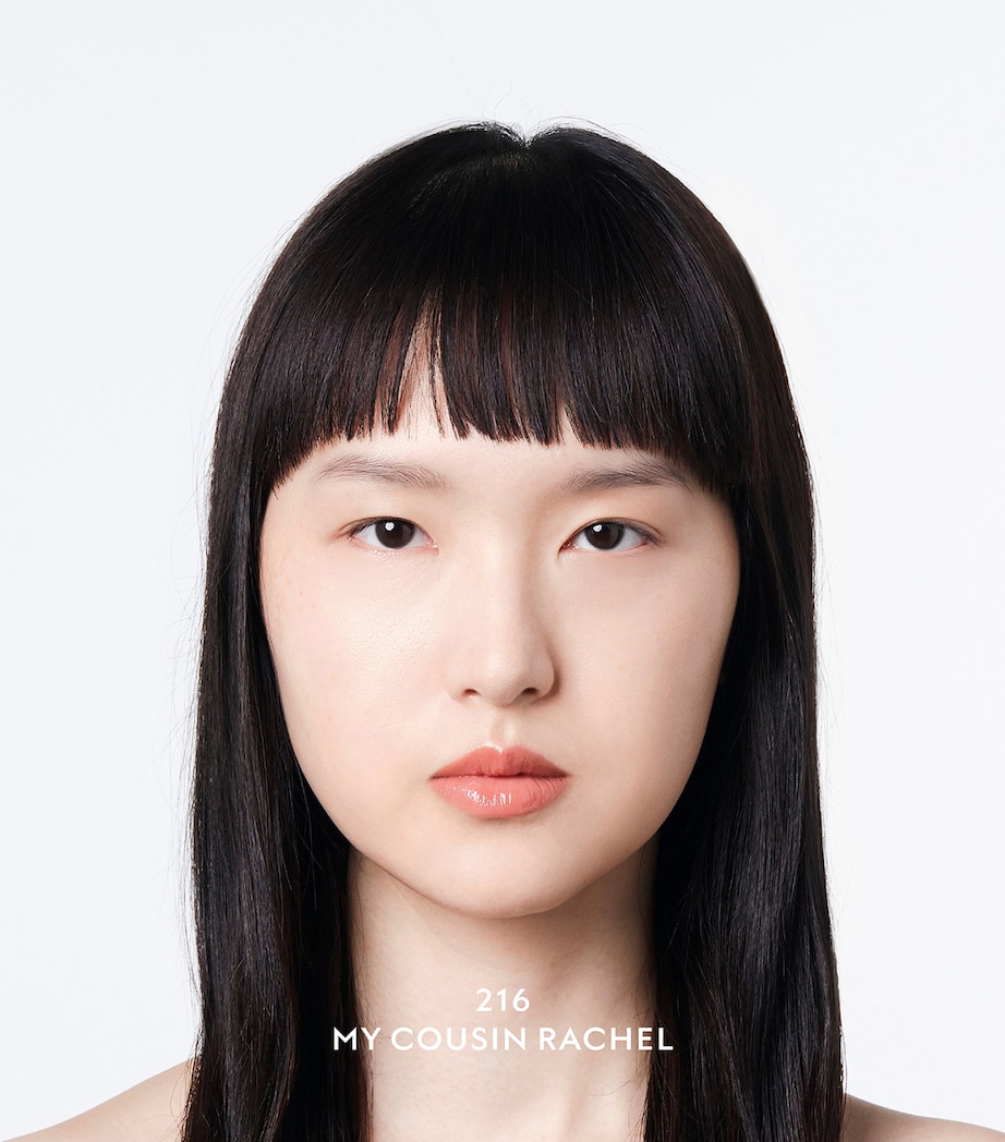 Gucci’s Rouge de Beauté Brillant Glow & Care Lip Colour 216 Image 4