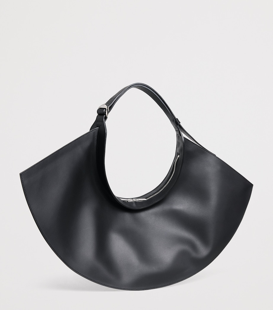 Issey Miyake Medium Leather Fin Bag Black Image 3