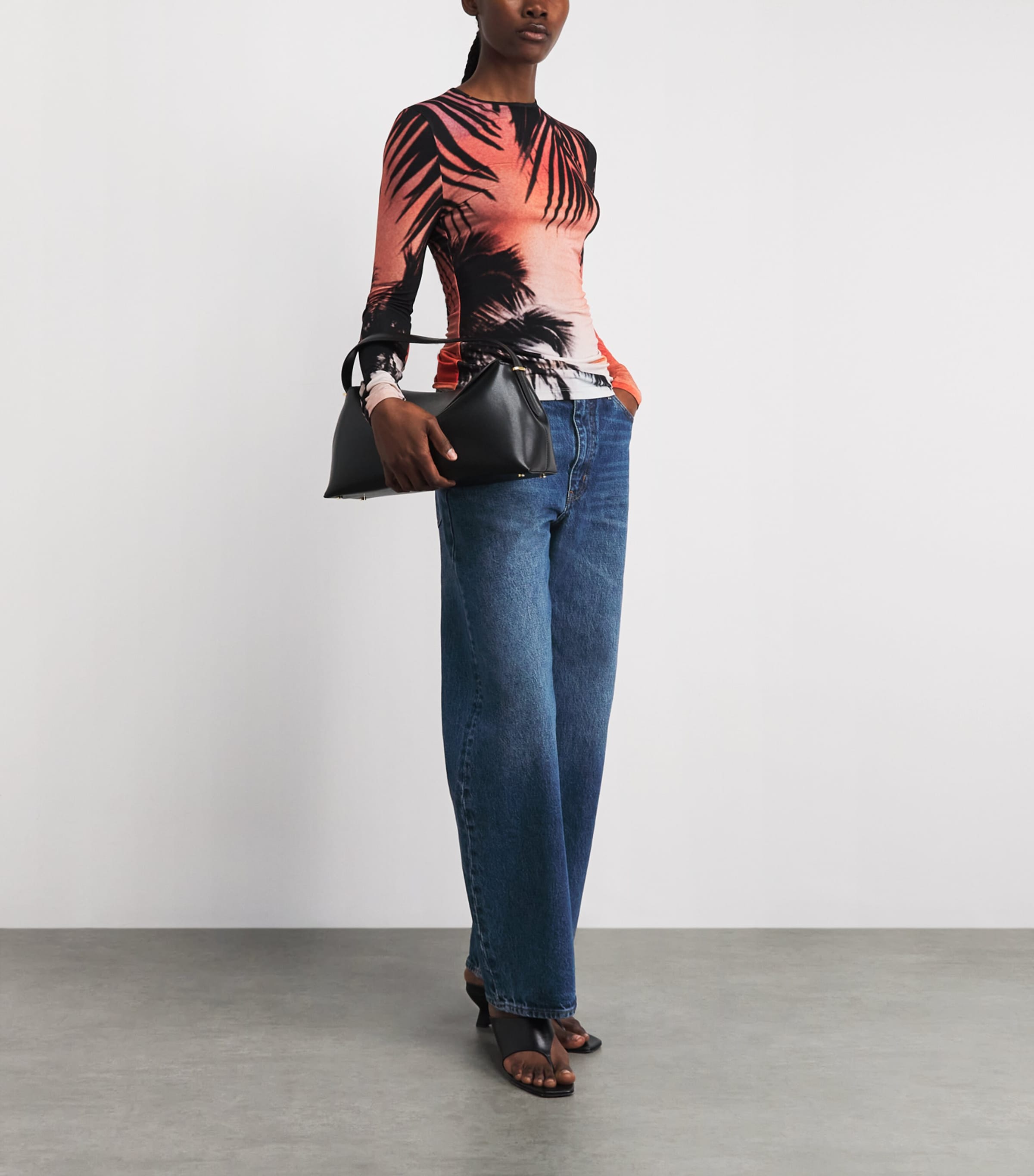 FRAME Womens The Bow High-Rise Barrel-Leg Jeans Obscura Image 2