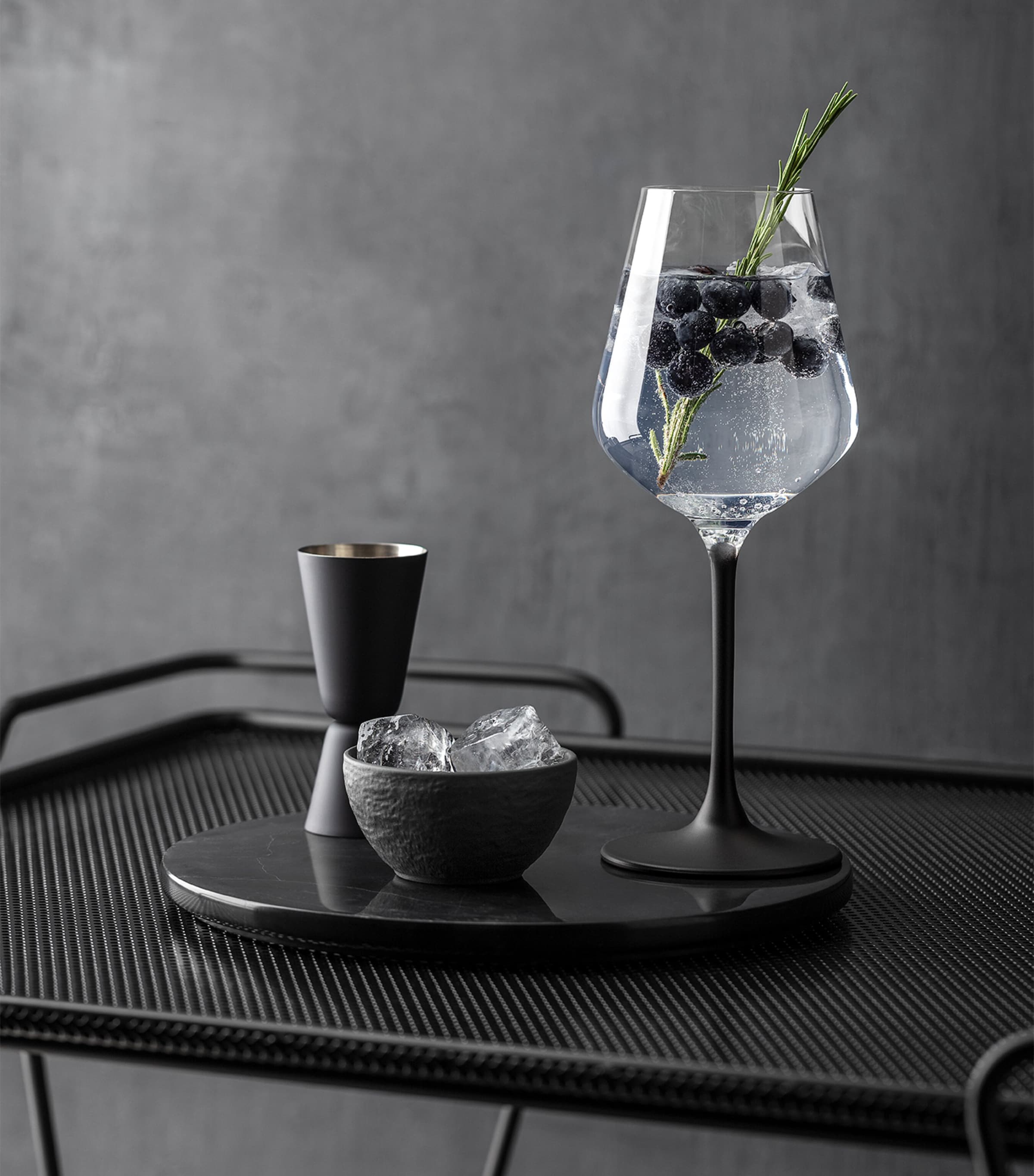 Set of 4 Manufacture Rock White Wine Glasses (380ml) CLEAR Image 3