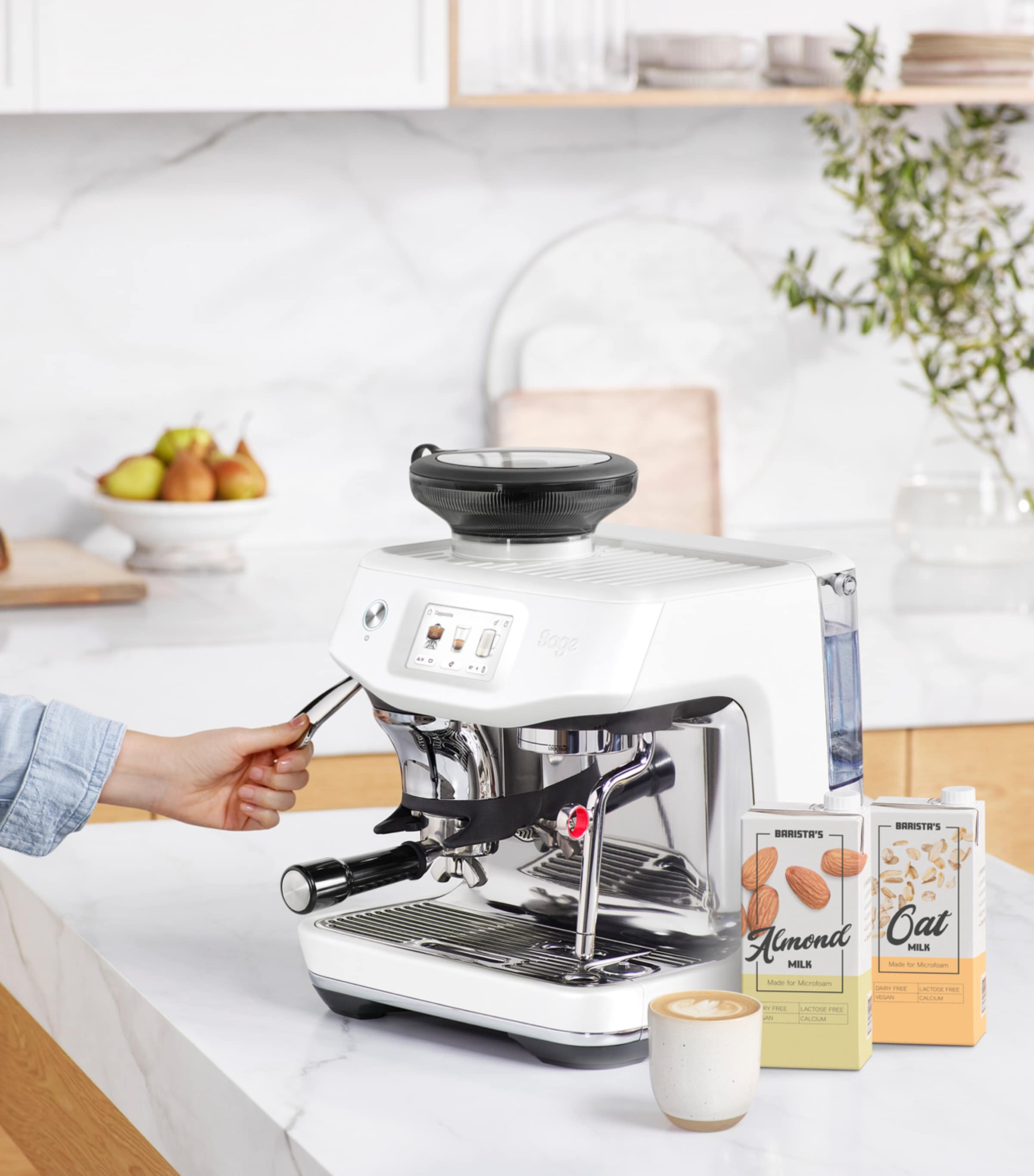 Barista Touch Impress Coffee Machine SEA SALT WHITE Image 4