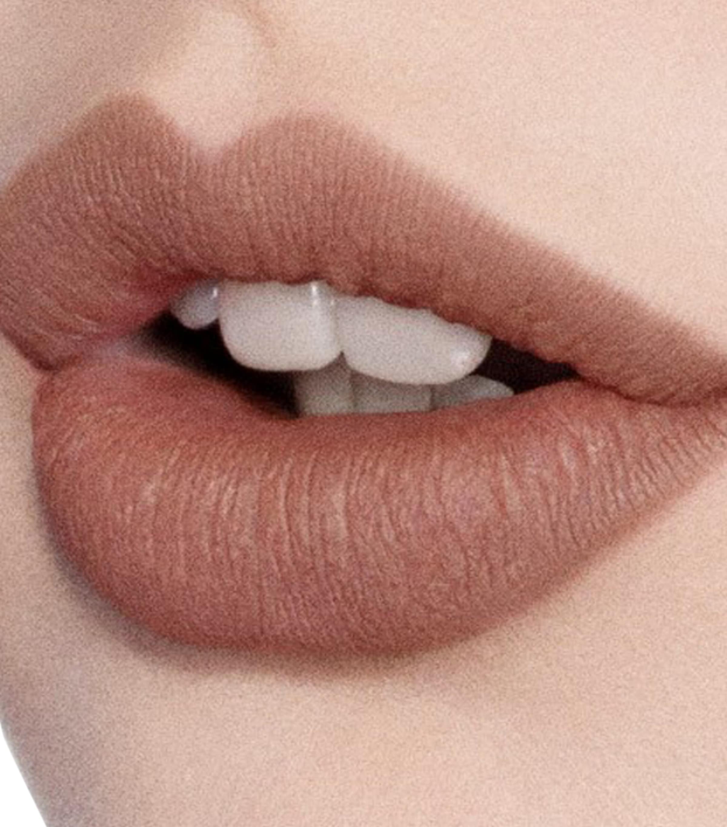 Charlotte Tilbury Matte Revolution Lipstick Very Victoria Image 3