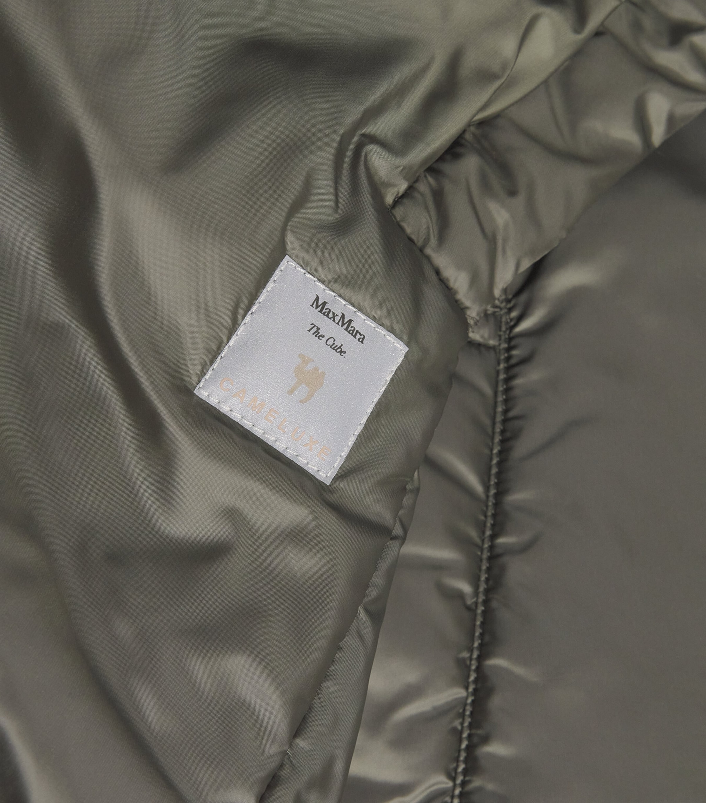 The Cube Poncho KAKI Image 5