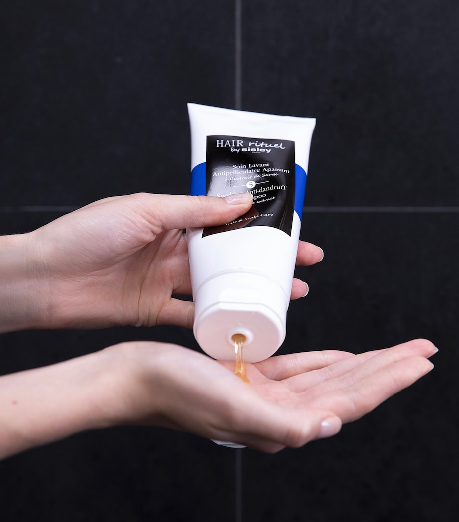 Soothing Anti-Dandruff Shampoo (200ml) NO COLOUR Image 2