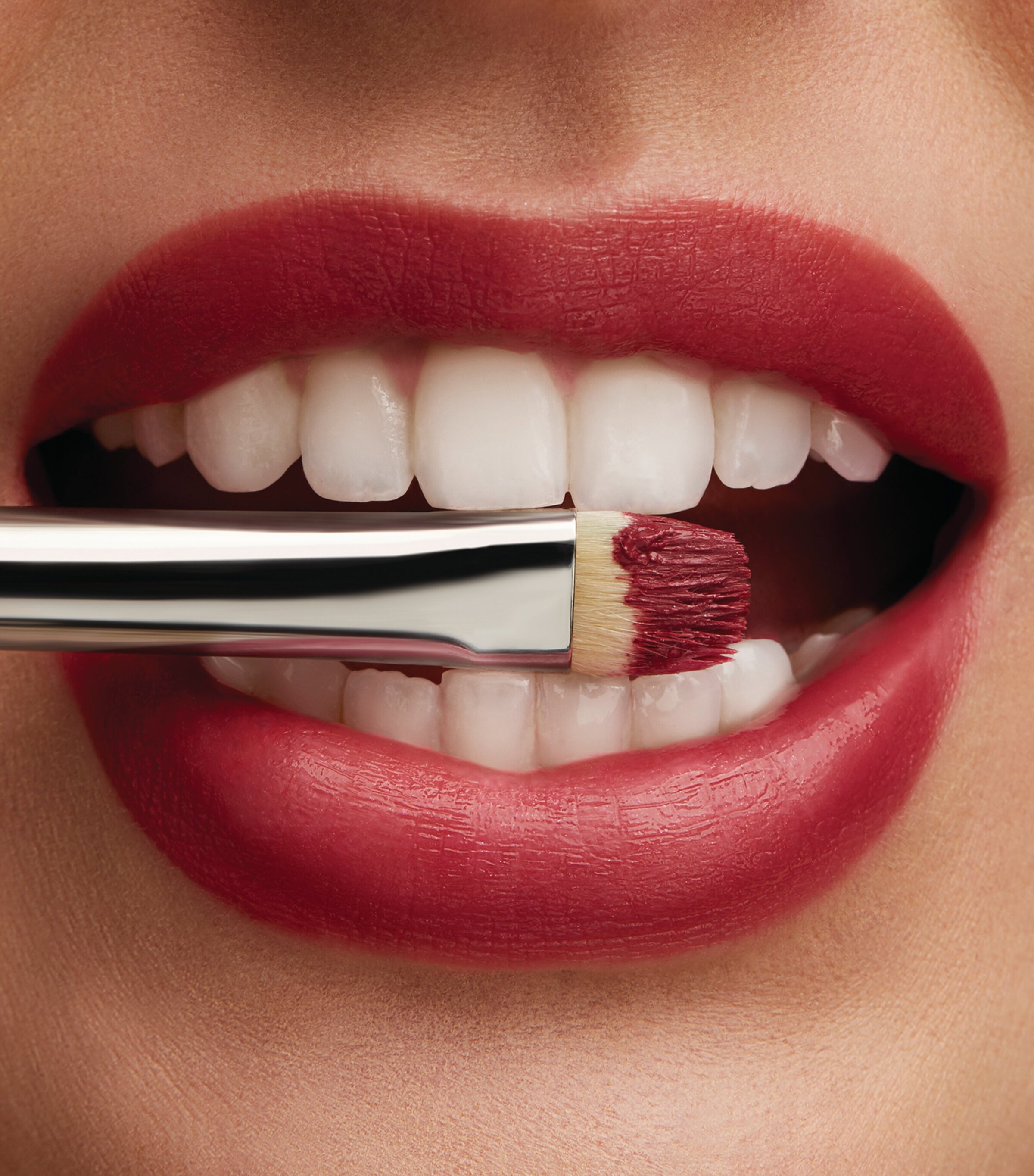 Lustreglass Sheer-Shine Lipstick BEAM THERE DONE THAT Image 9