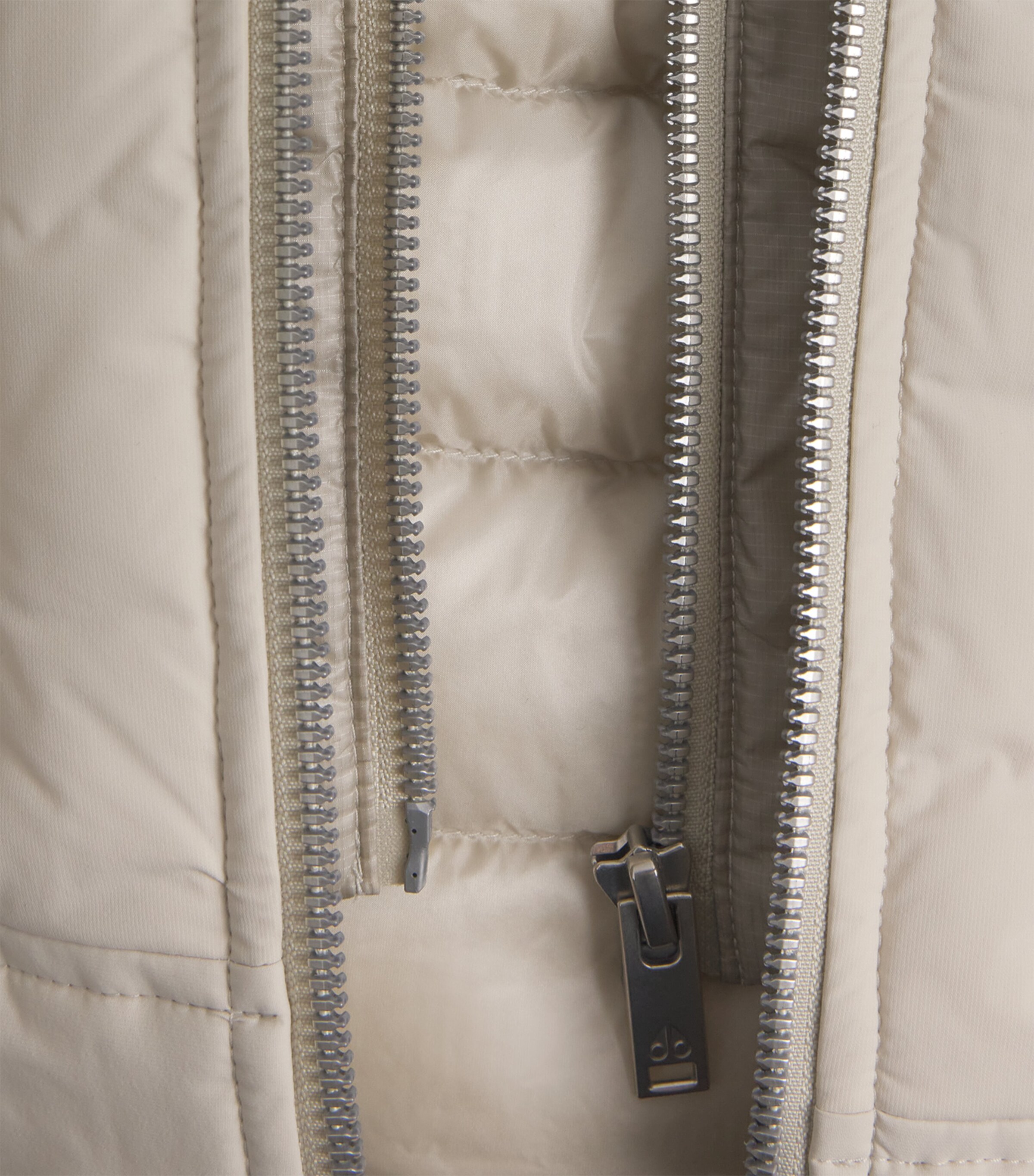 Moose Knuckles Mens Down-Filled Brixton Gilet Alabaster Image 6