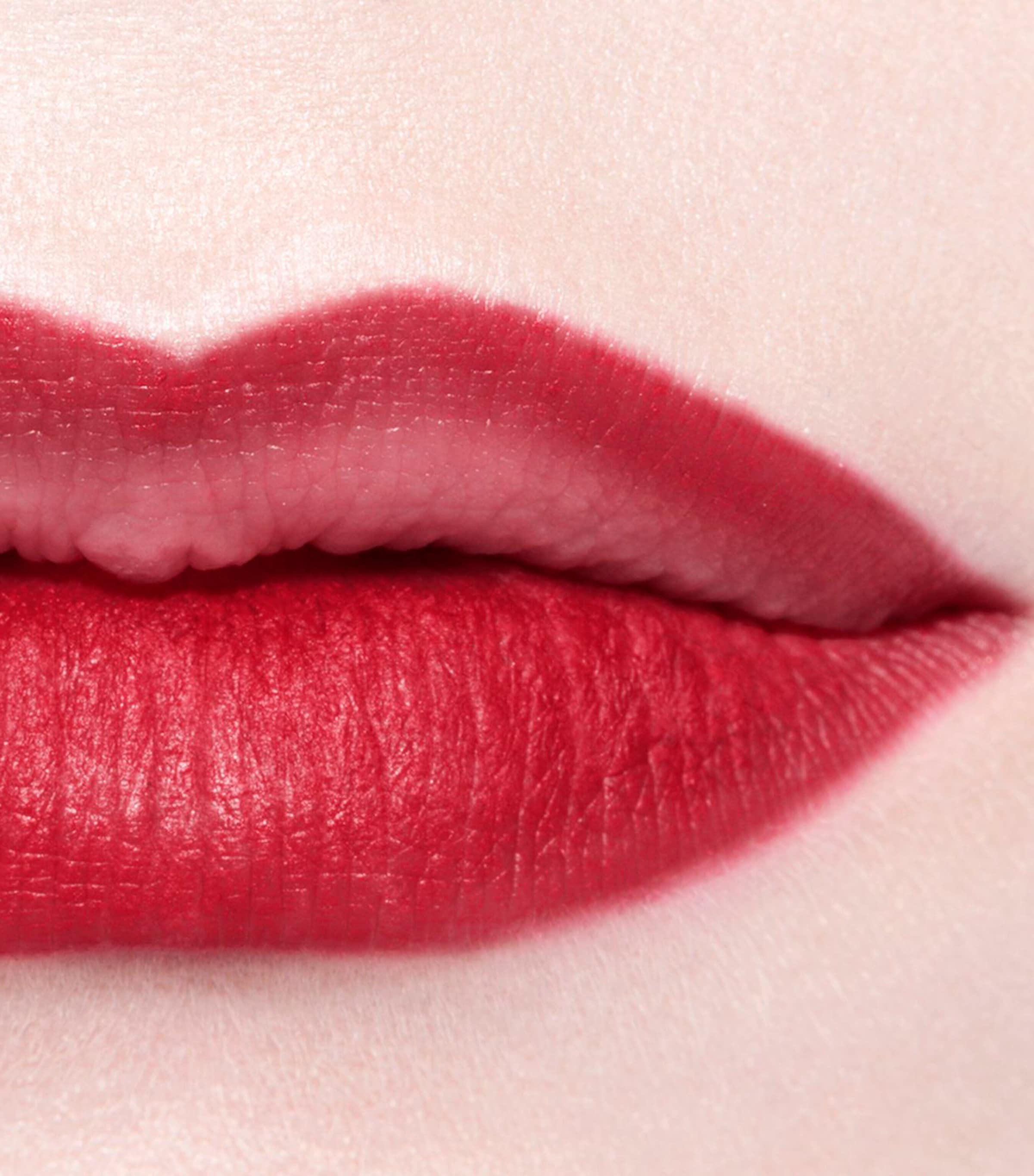 CHANEL CHANEL LE CRAYON LÈVRES Precision Lip-Defining Pencil Rouge Cerise Image 5
