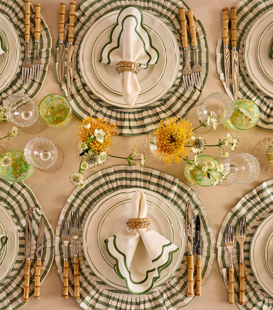 Set of 4 Wicker Napkin Rings (5cm) BROWN Image 3