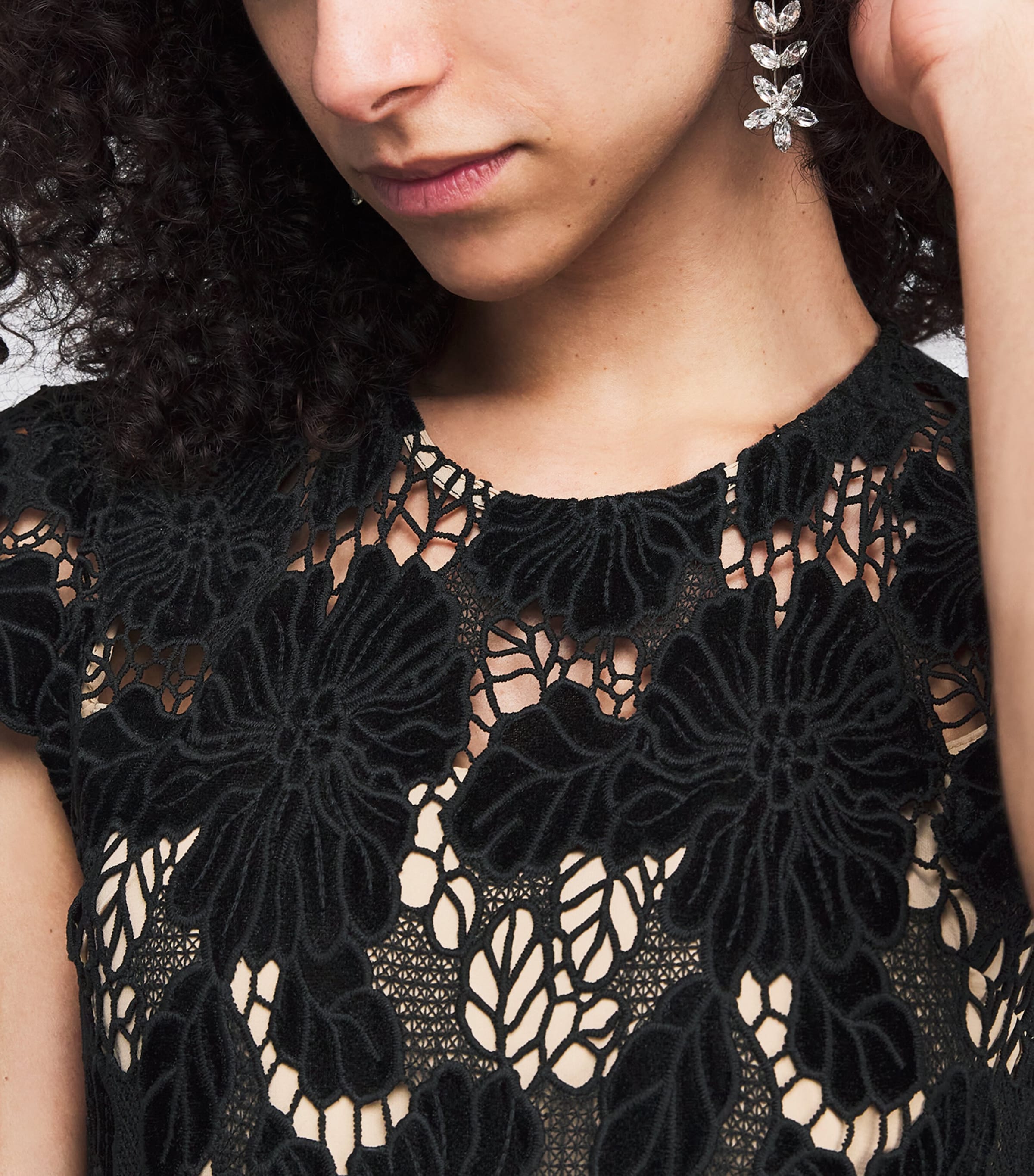 Alice+Olivia Black Lace Clover Midi Dress | Harrods US