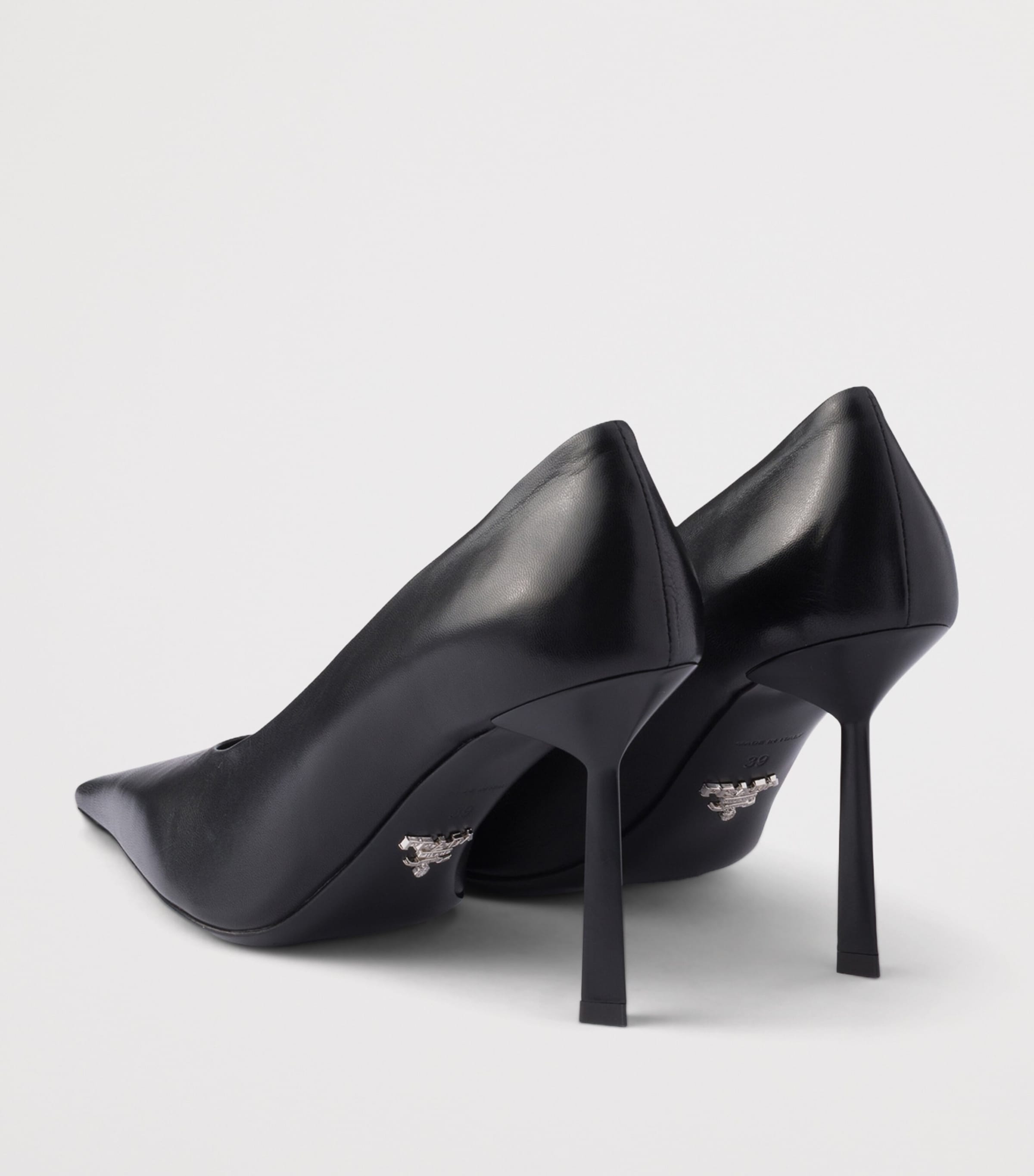 Prada Leather Logo Pointed Pumps 90 Black Image 5