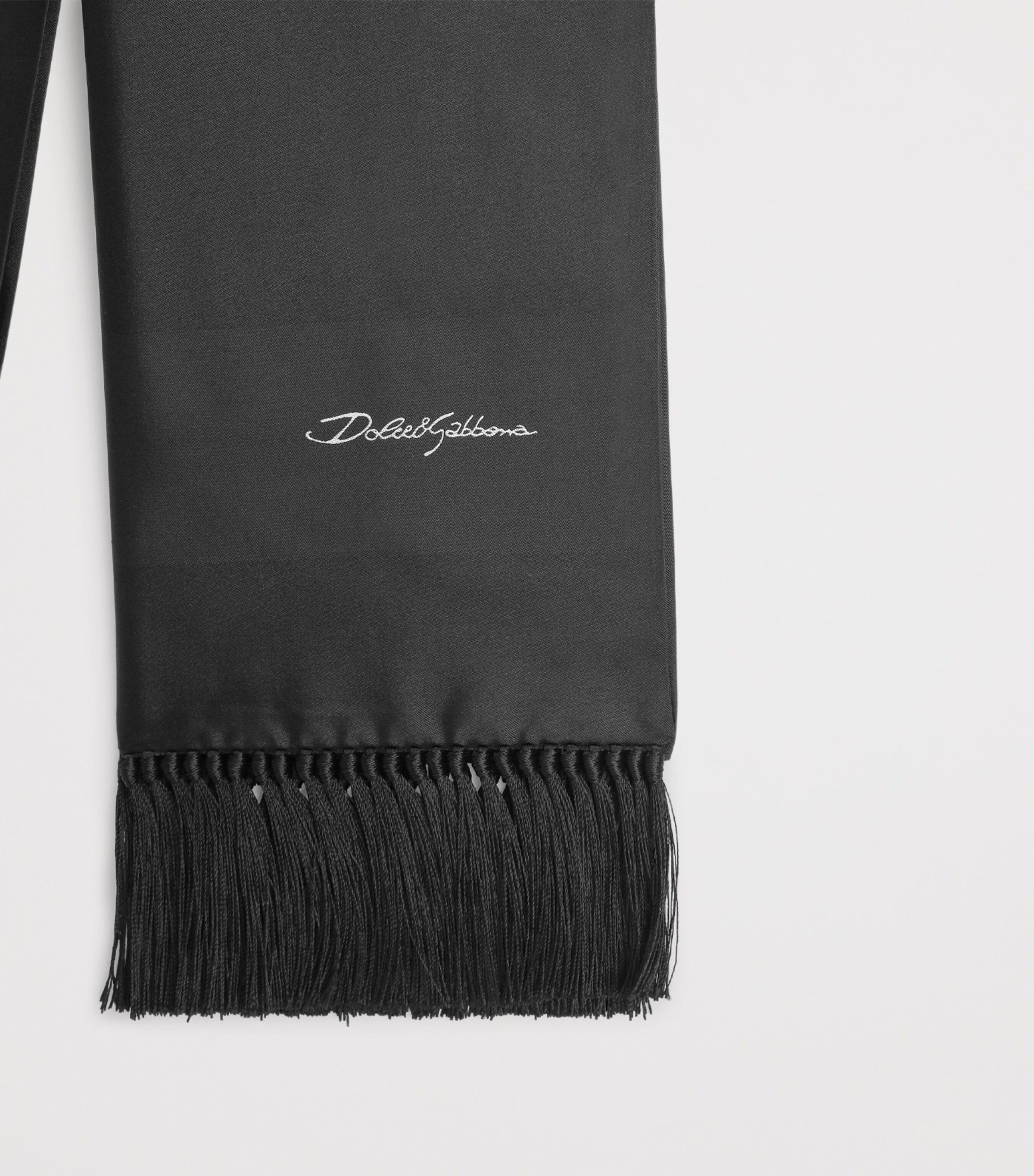 Silk Logo Scarf N0000-BLACK Image 2