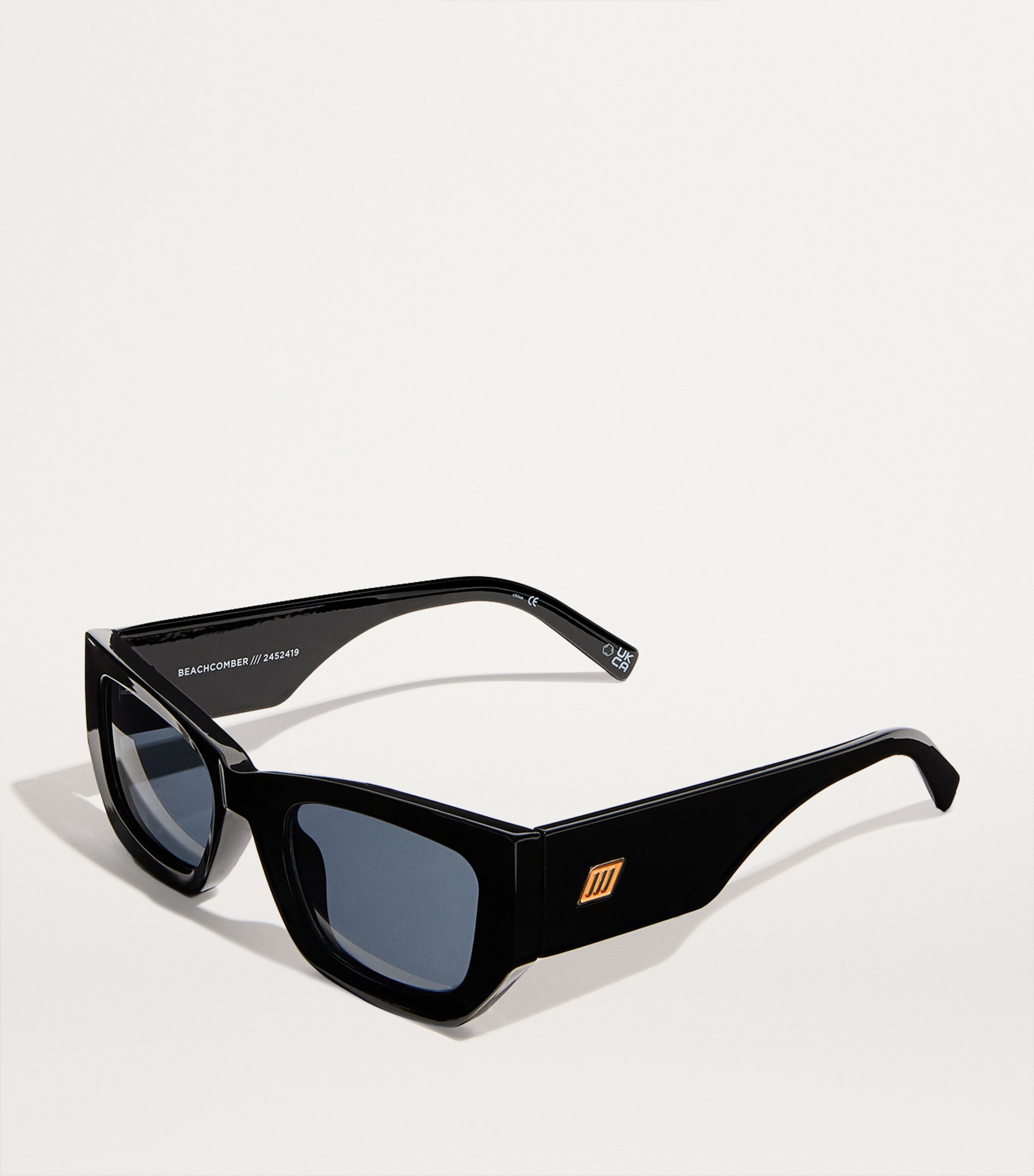 Le Specs Beachcomber Sunglasses Black Smoke Image 2