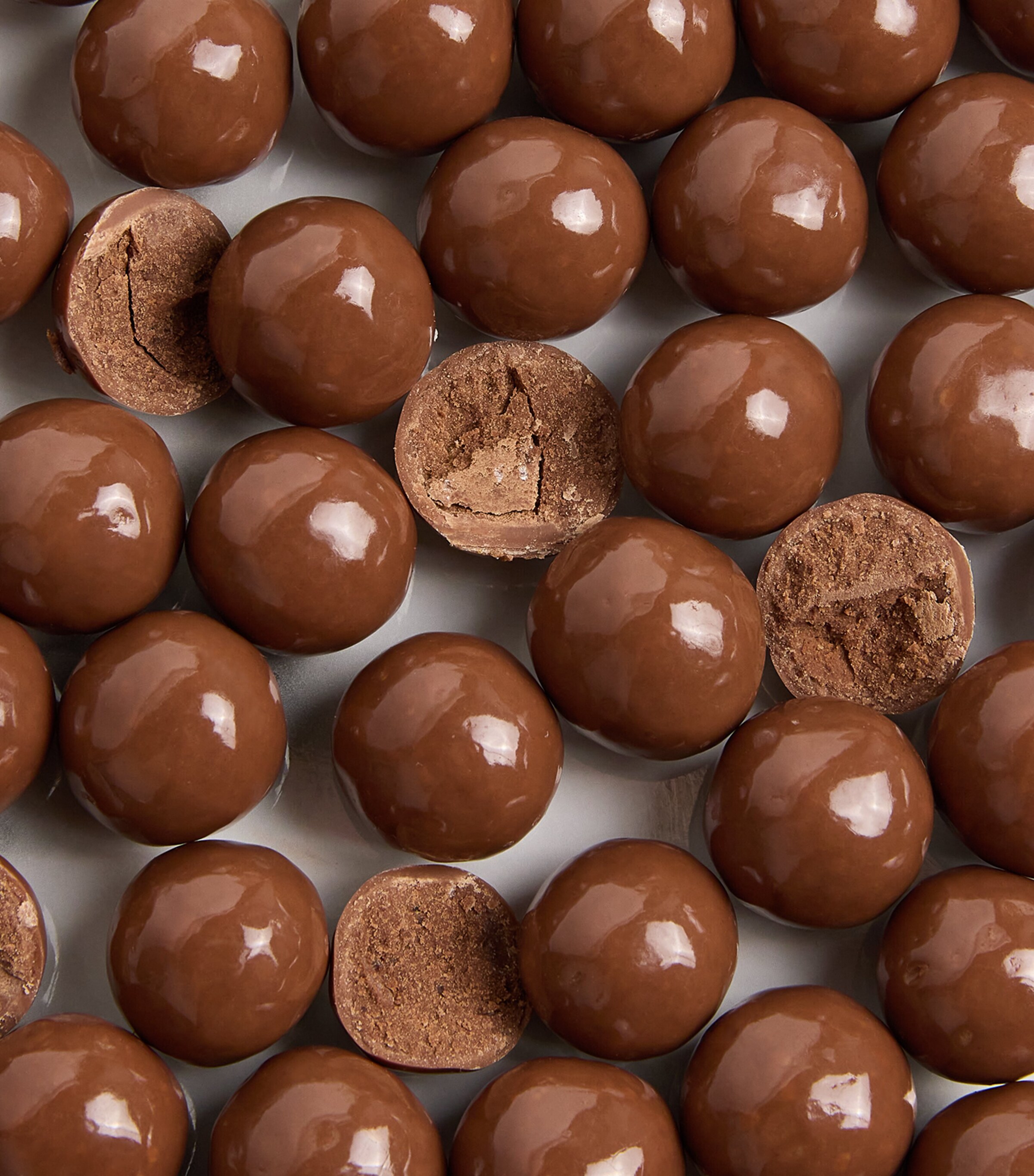 Christmas Cracker with Brownie Balls (60g) NO COLOUR Image 5