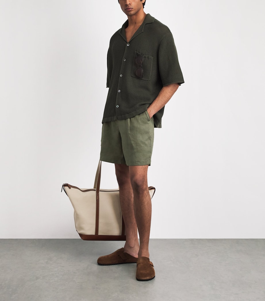 CHÉ Mens Linen Relaxed Shorts Khaki Image 2