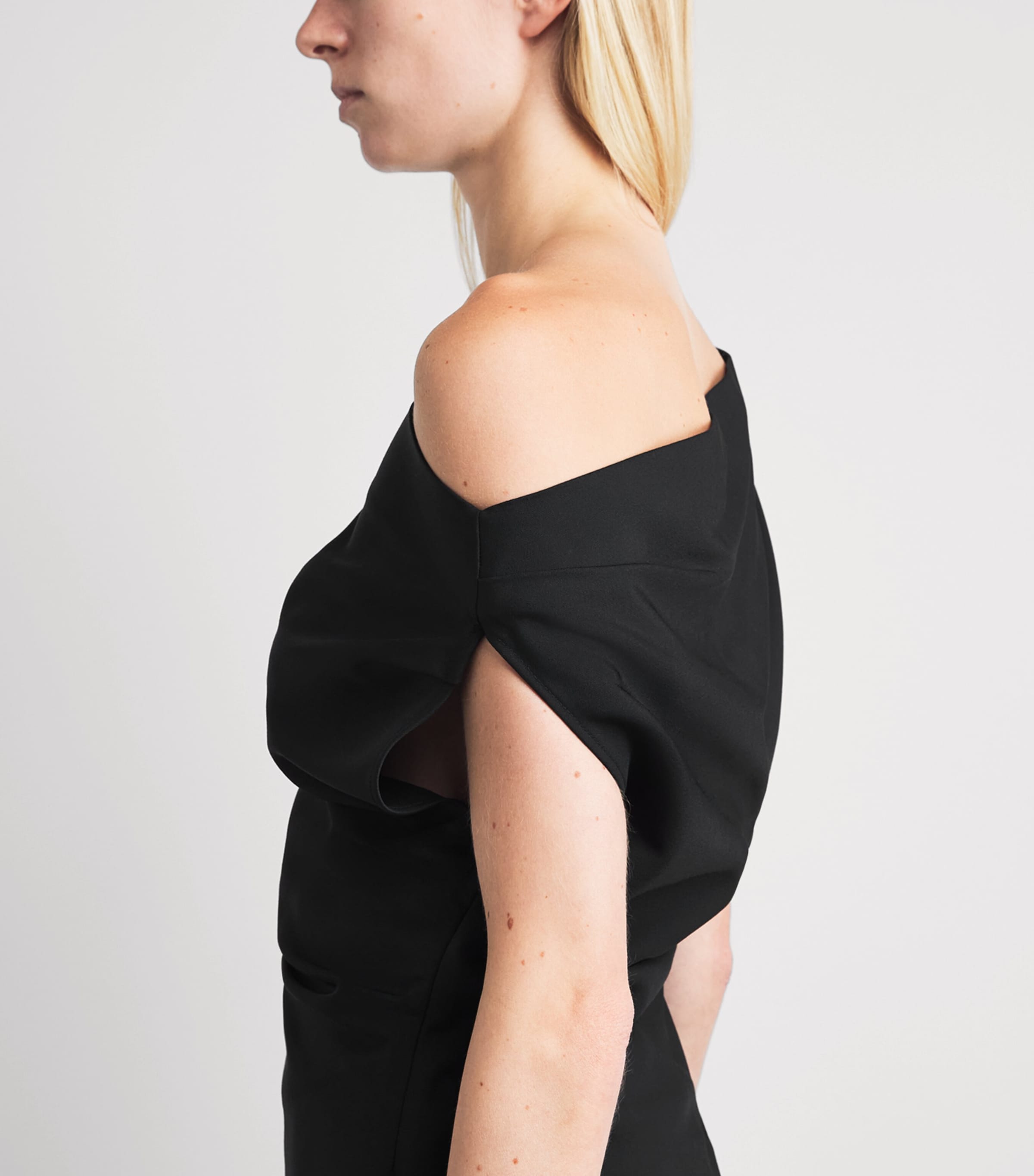 Róhe Womens Off Shoulder Top Black Image 3