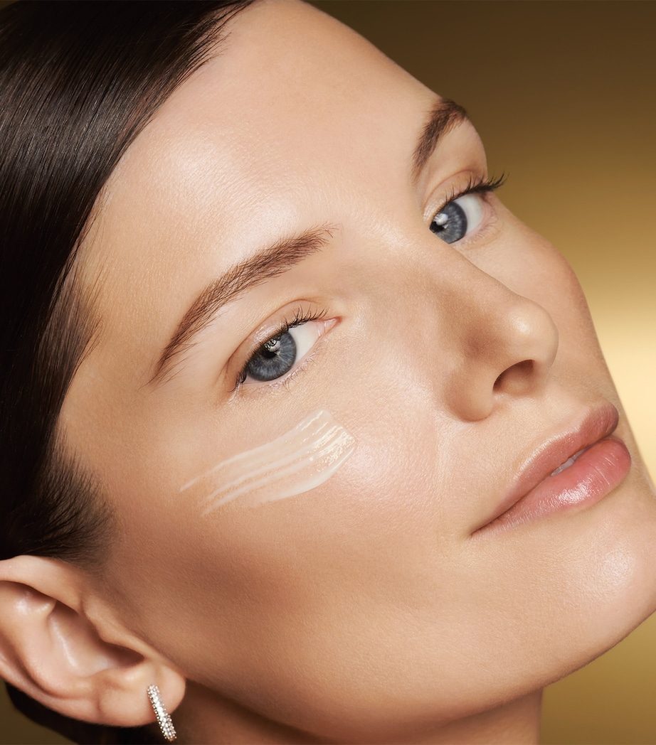 Re-Nutriv Ultimate Lift Regenerating Youth Eye Creme (15ml) NO COLOUR Image 3