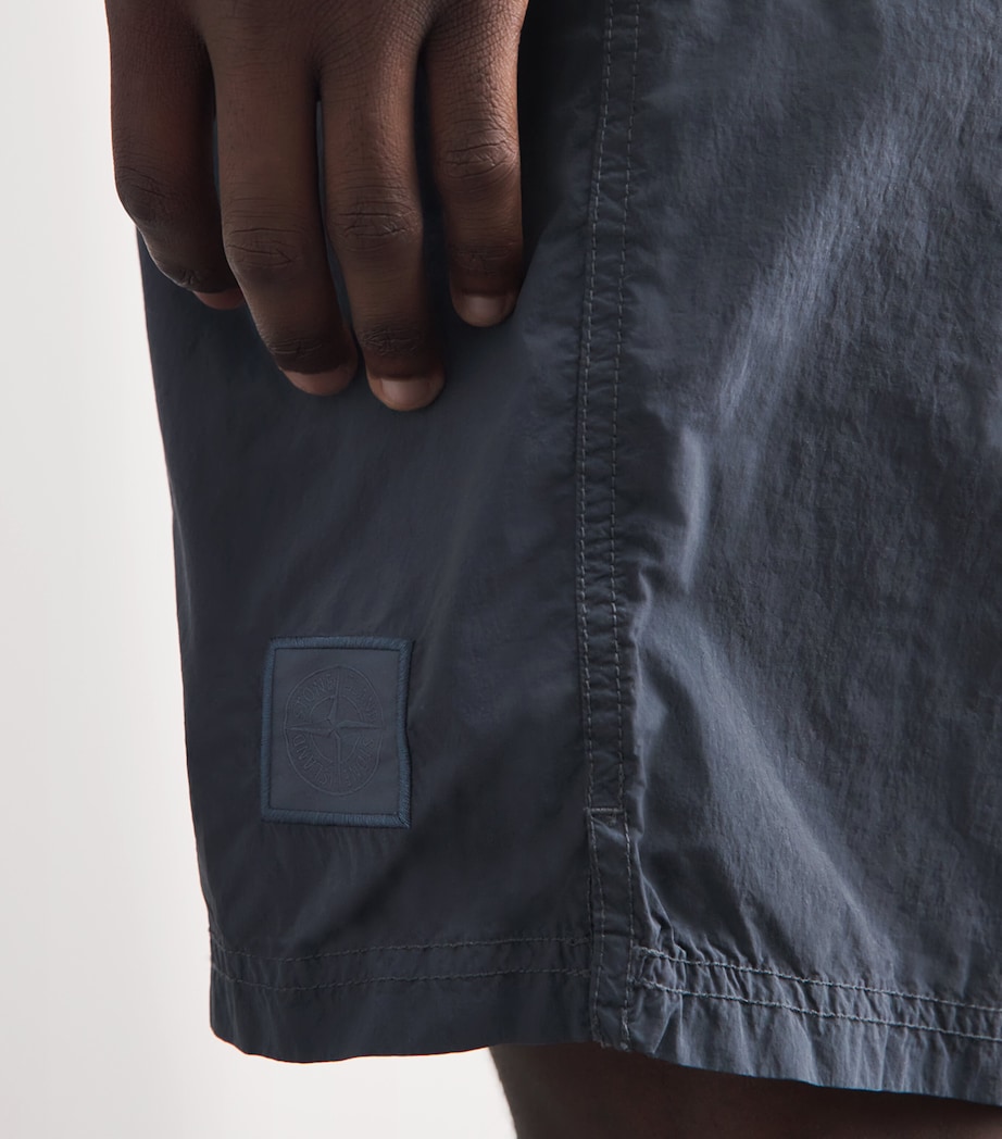 Stone Island Mens Recycled Ghost Logo Shorts Image 3
