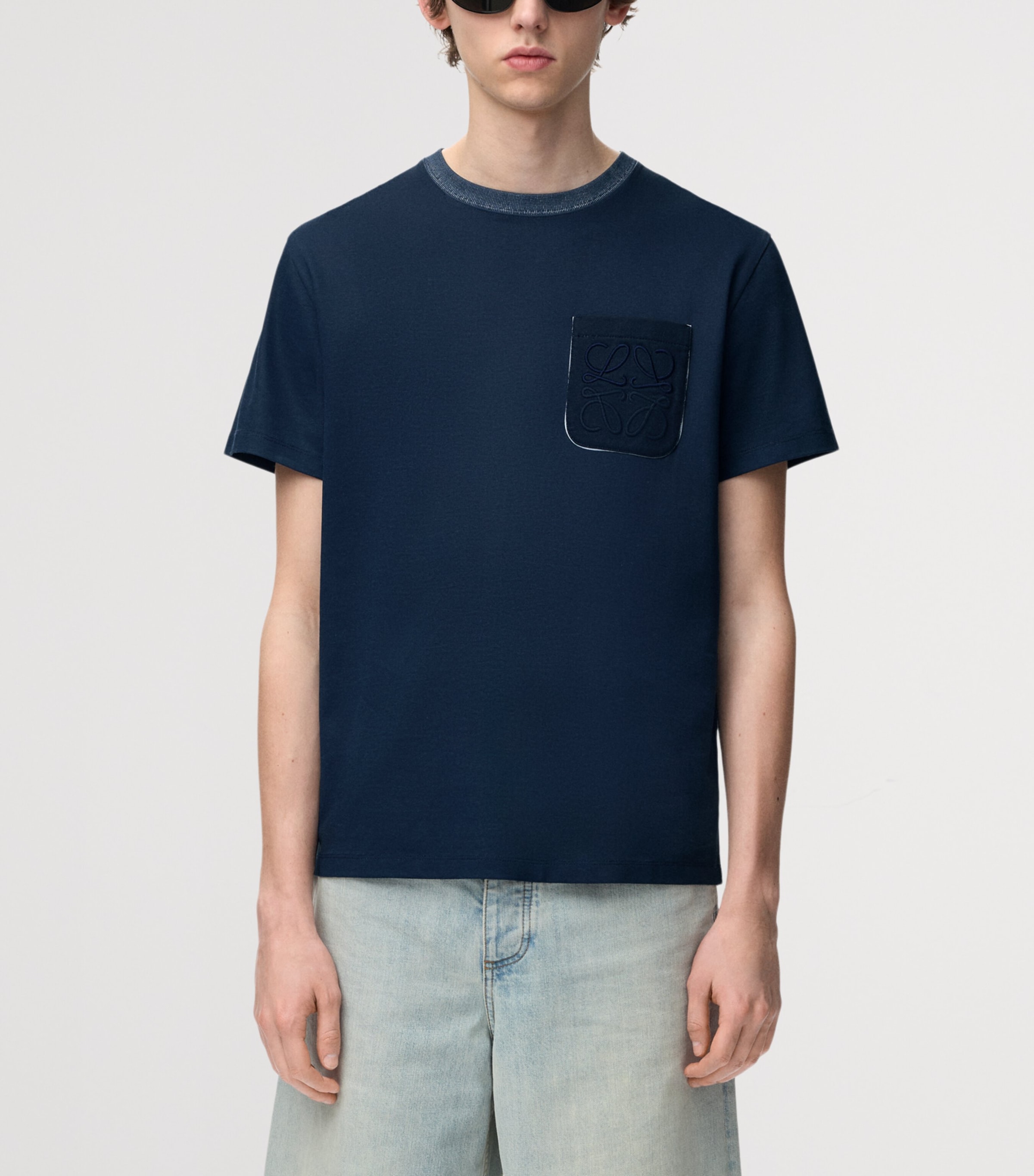 LOEWE Mens Pocket Anagram T-Shirt Navy Blue Image 3
