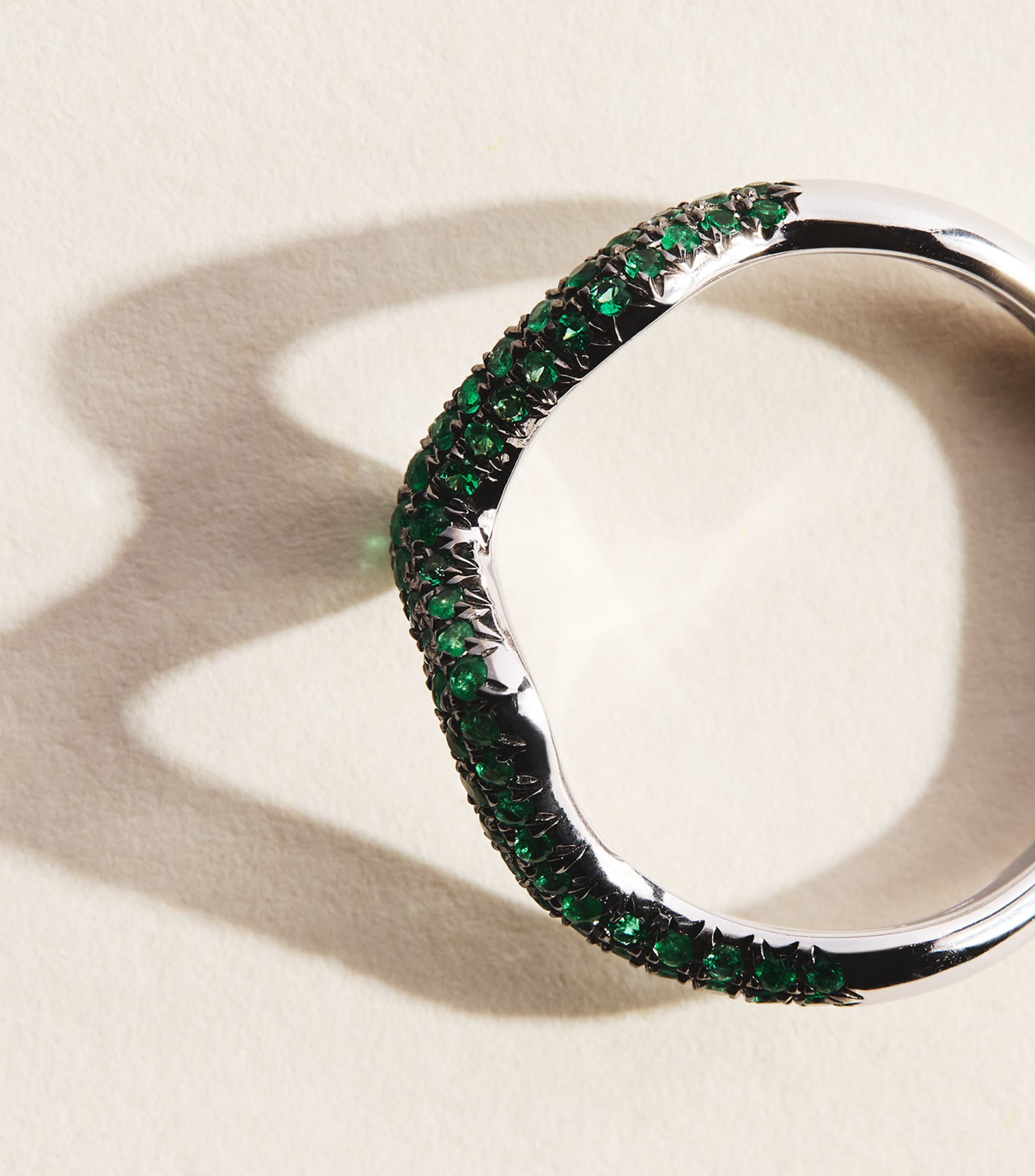 SHAY White Gold and Emerald Wave Ring White Gold Image 4