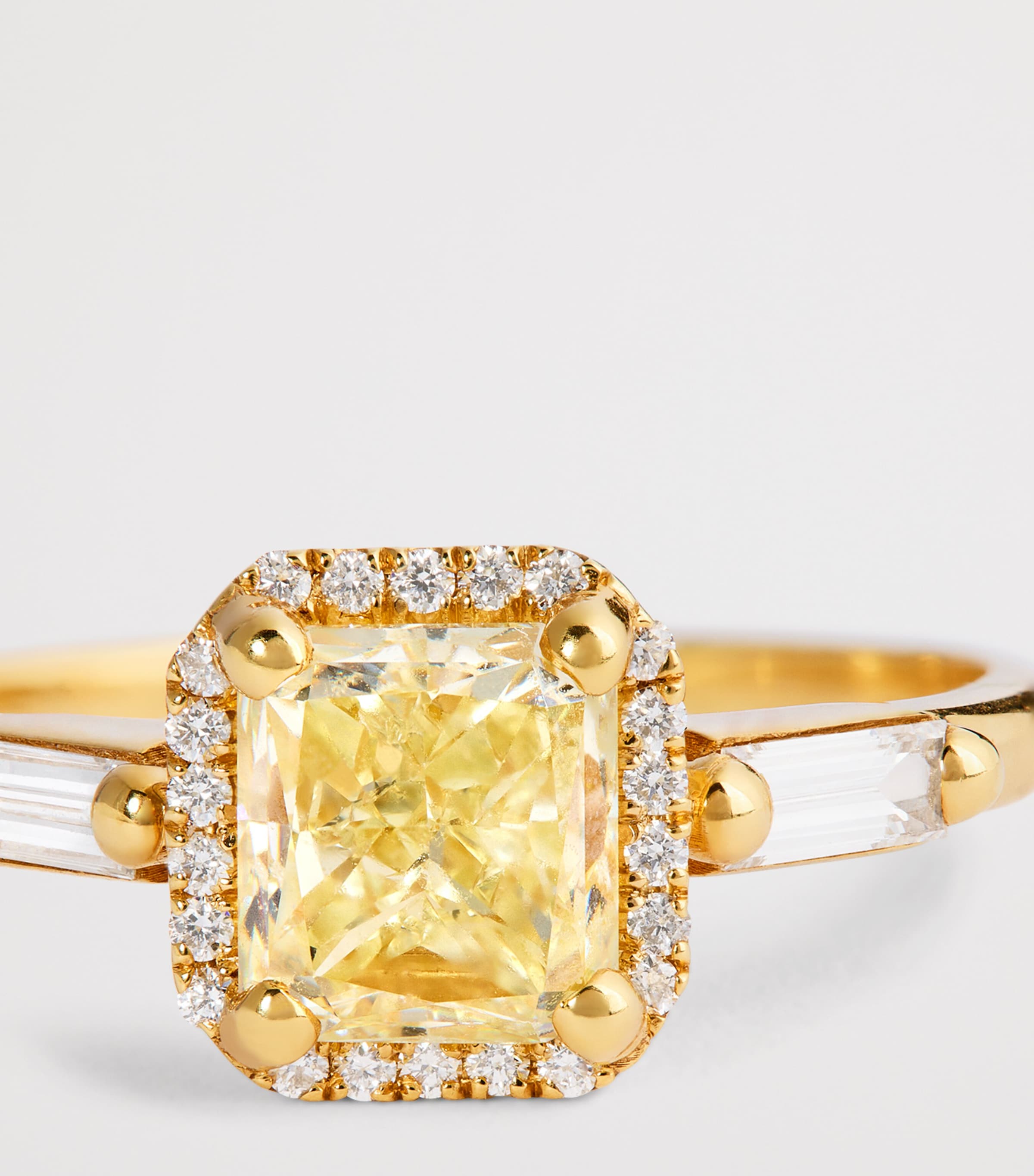 Suzanne Kalan Yellow Gold and Diamond One of a Kind Halo Ring Yg/yd Image 5