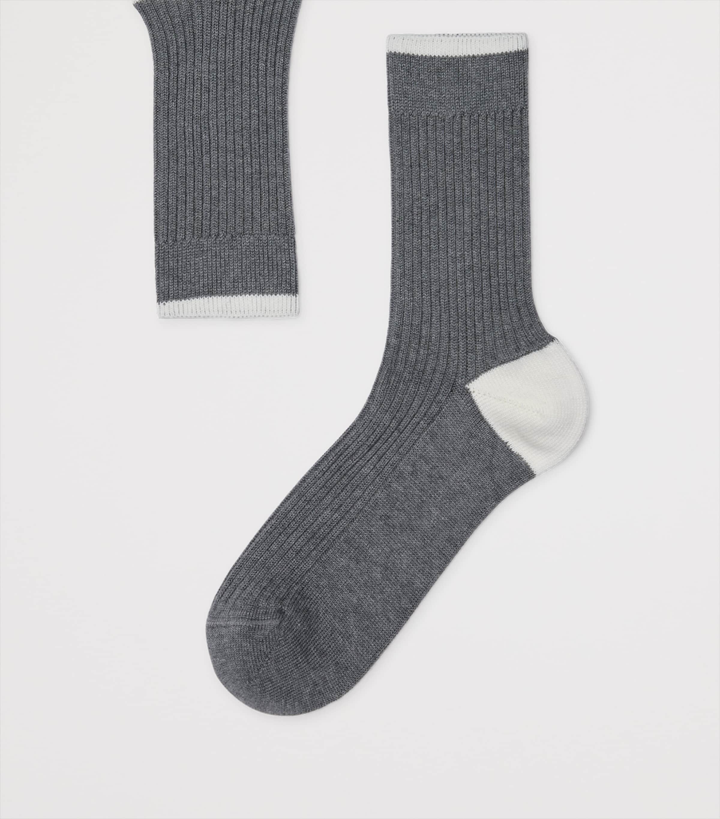 タイツ・ソックス BRUNELLO CUCINELLI Woman Socks Grey M64945019 C2355 BRUNELLO CUCINELLI Woman Socks Grey M64945019 C2355