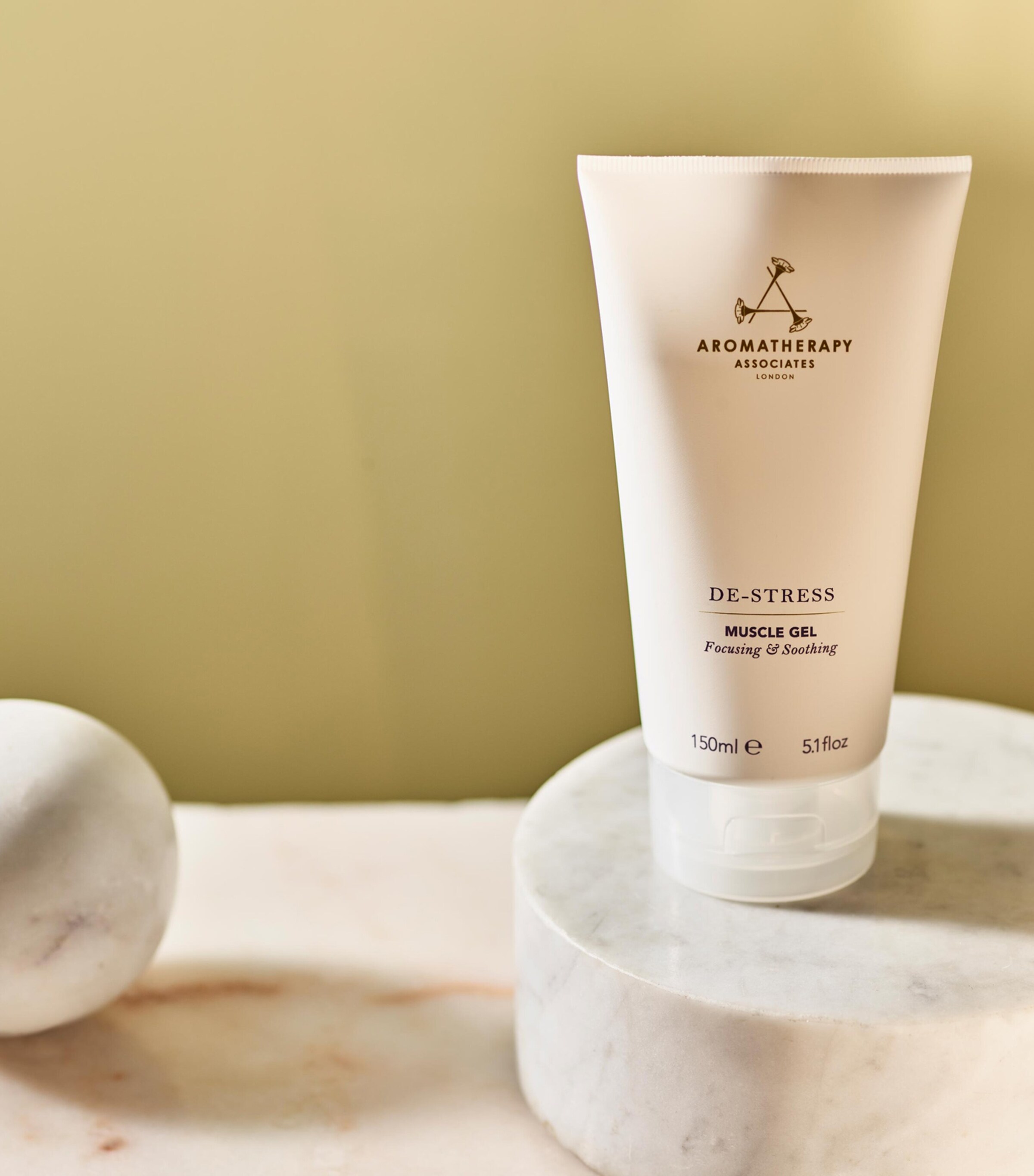 Aromatherapy Associates De-Stress Muscle Gel (150ml) Image 6