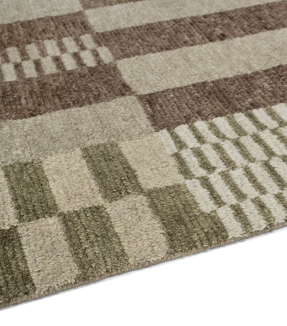 The Rug Company x Paul Smith Stil Runner (3.05m x 0.84m) Green Image 3