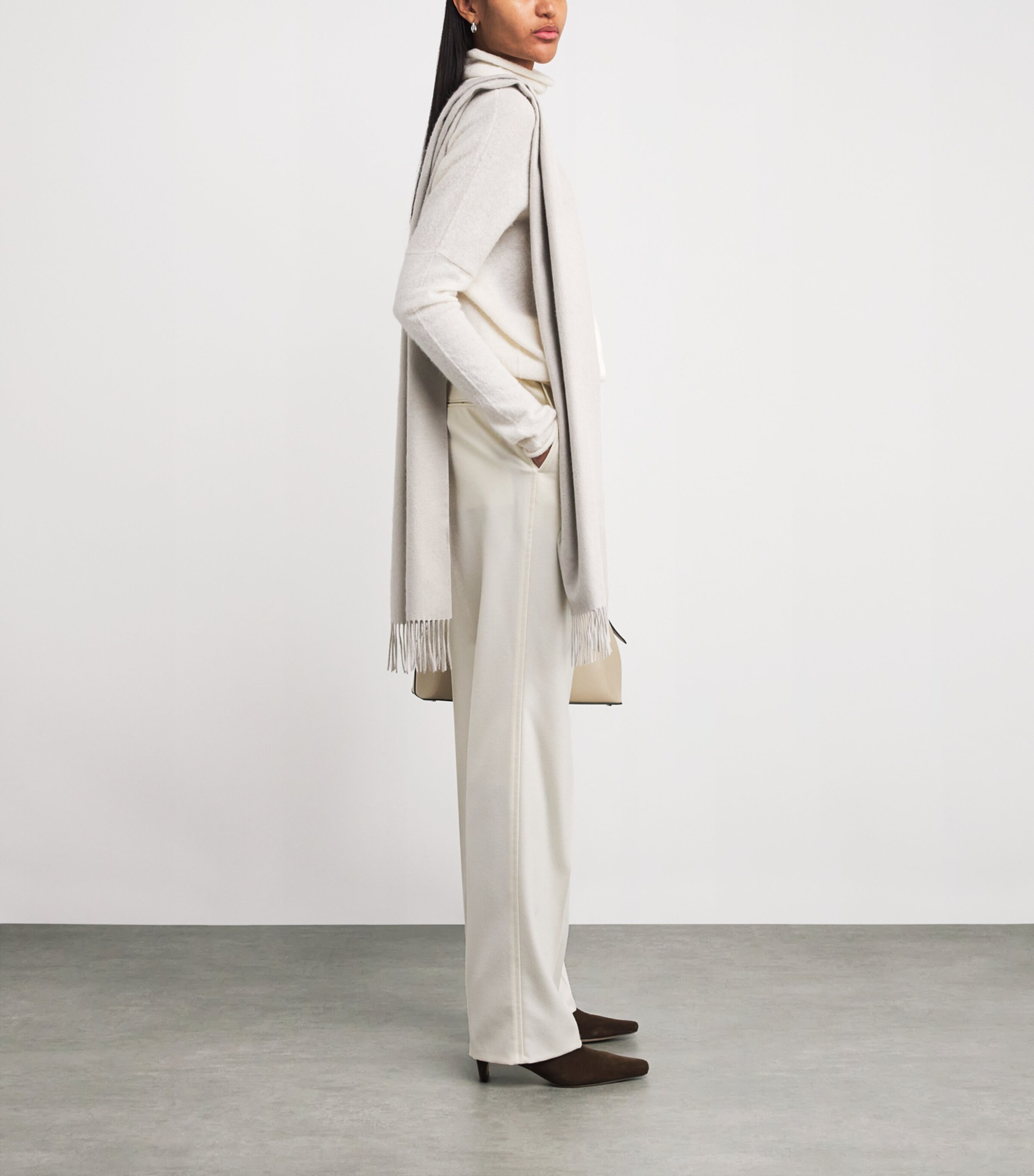 Brioni Cashmere Fringed Scarf Sand Image 3