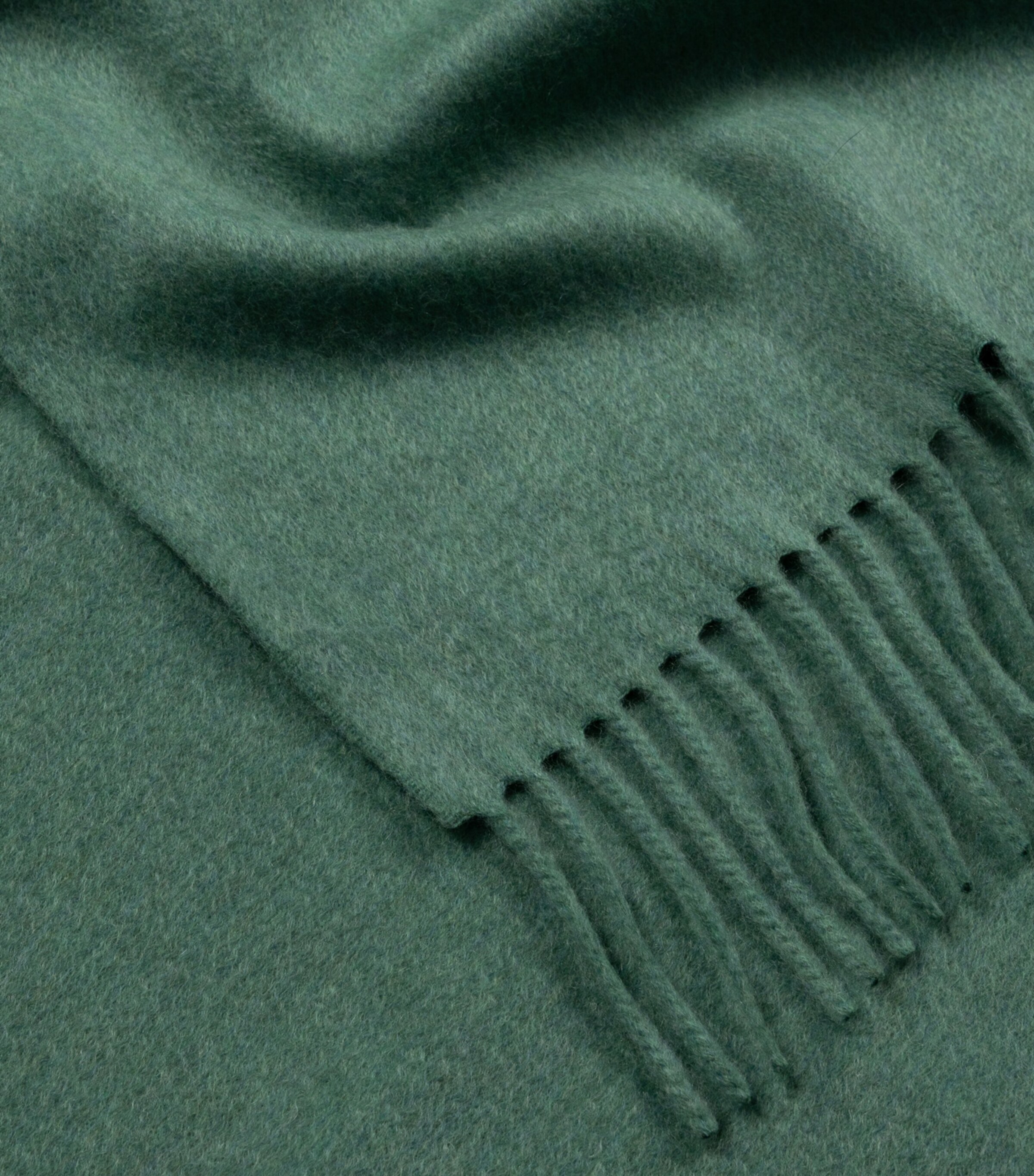 Begg x Co Cashmere Arran Solid Throw (147cm x 183cm) Strath Image 2