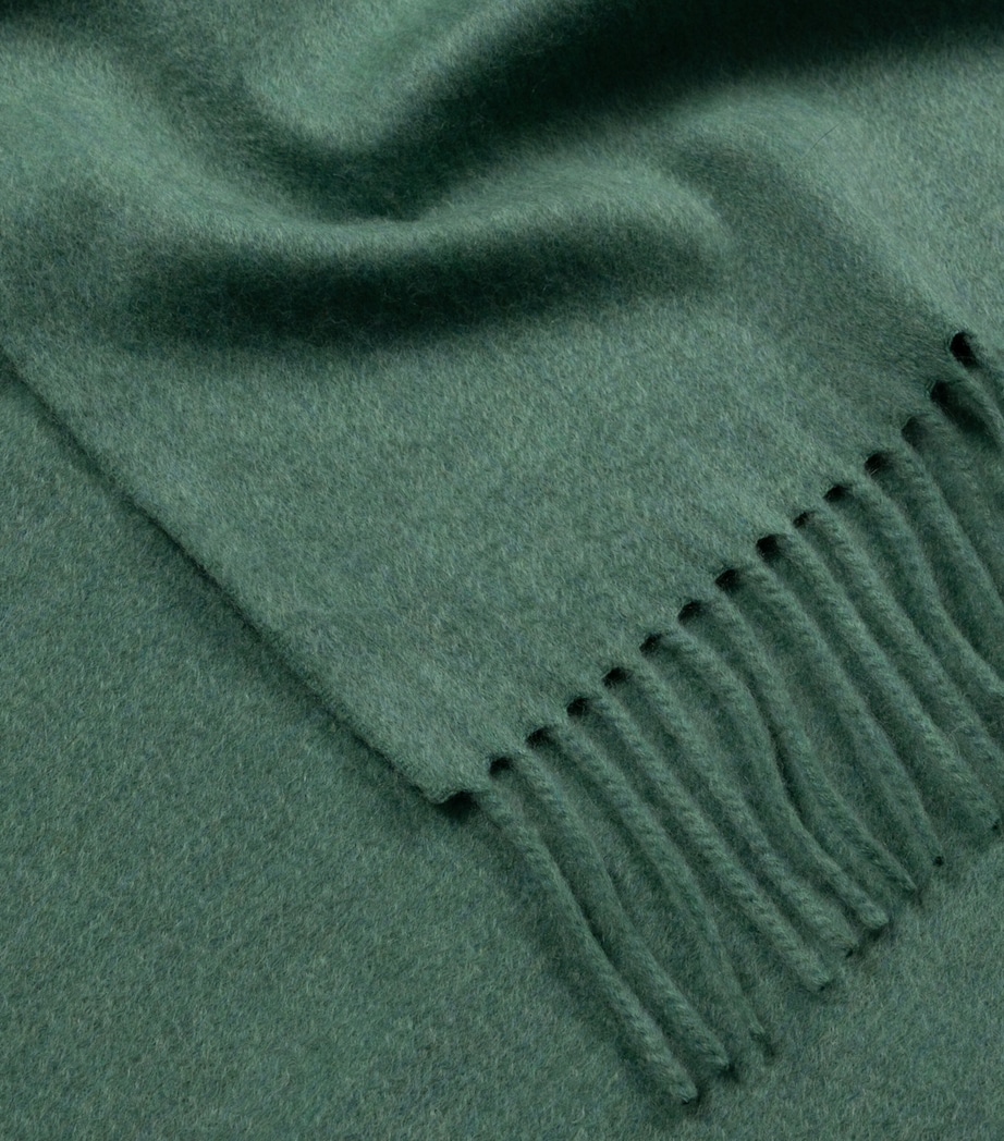 Begg x Co Cashmere Arran Solid Throw (147cm x 183cm) Strath Image 2