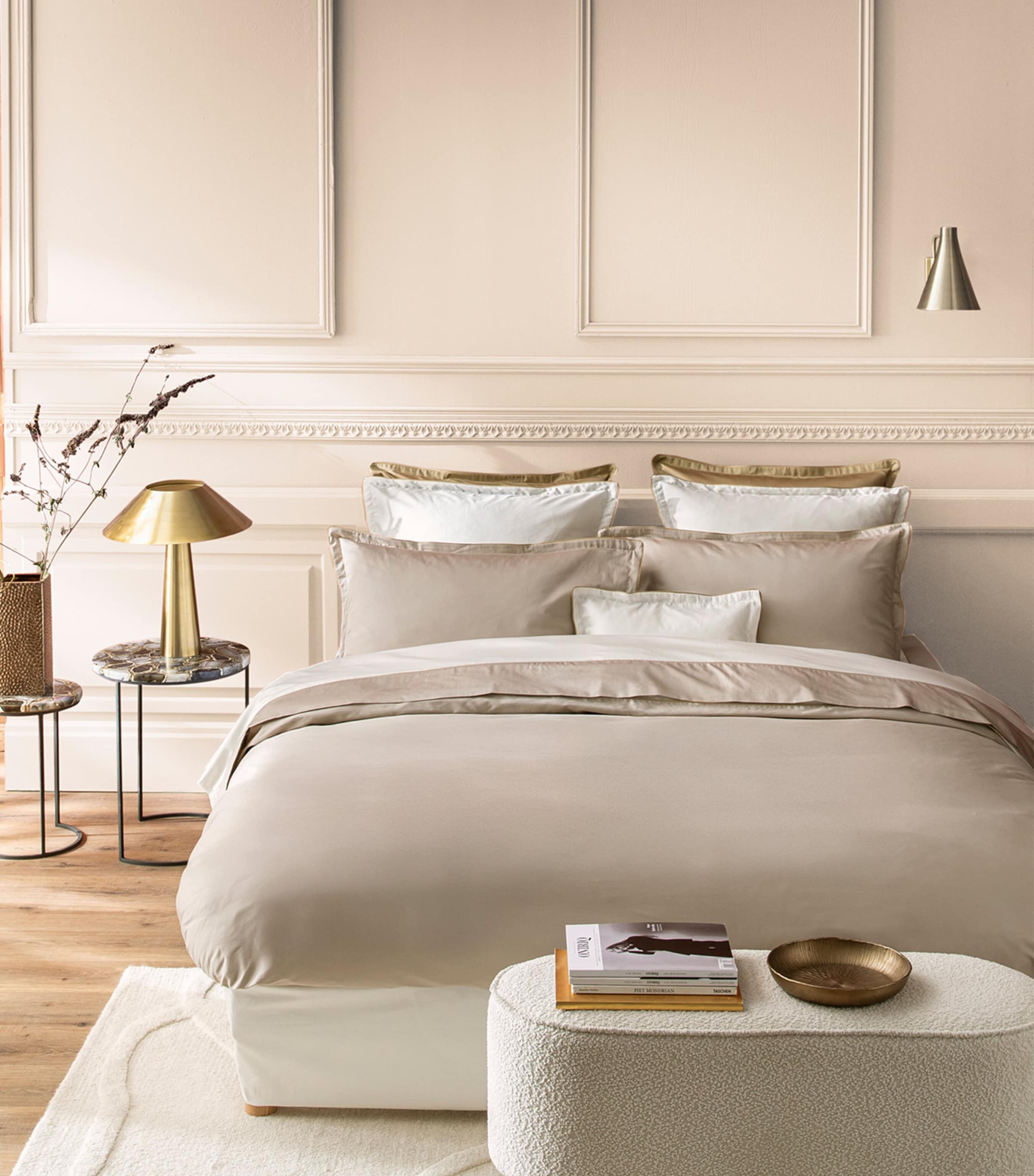 Organic Cotton Nobel King Duvet (230cm x 220cm) CREAM/BEIGE Image 1