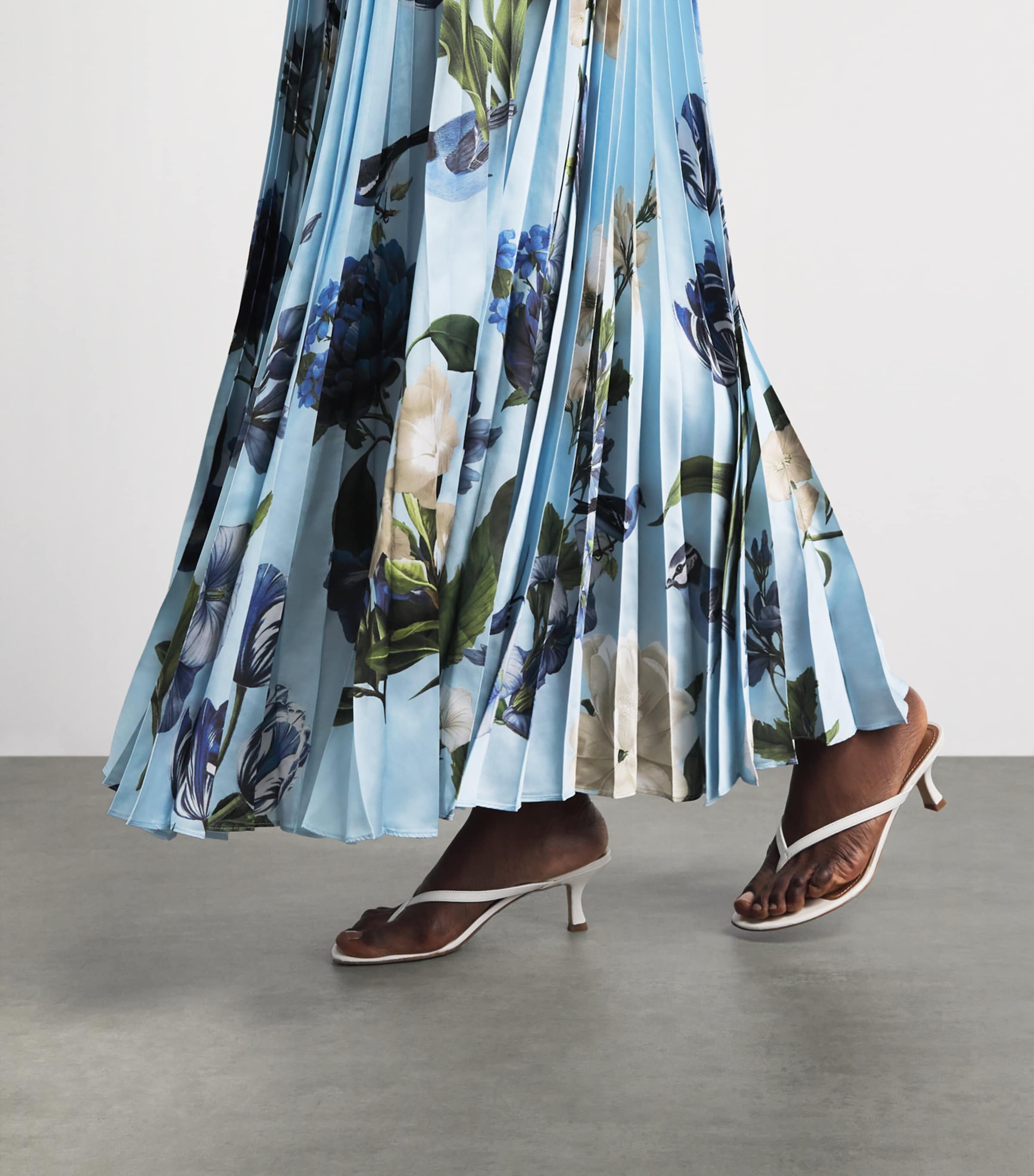 Alice+Olivia Womens Pleated Carolyn Maxi Dress Fly Away Image 5