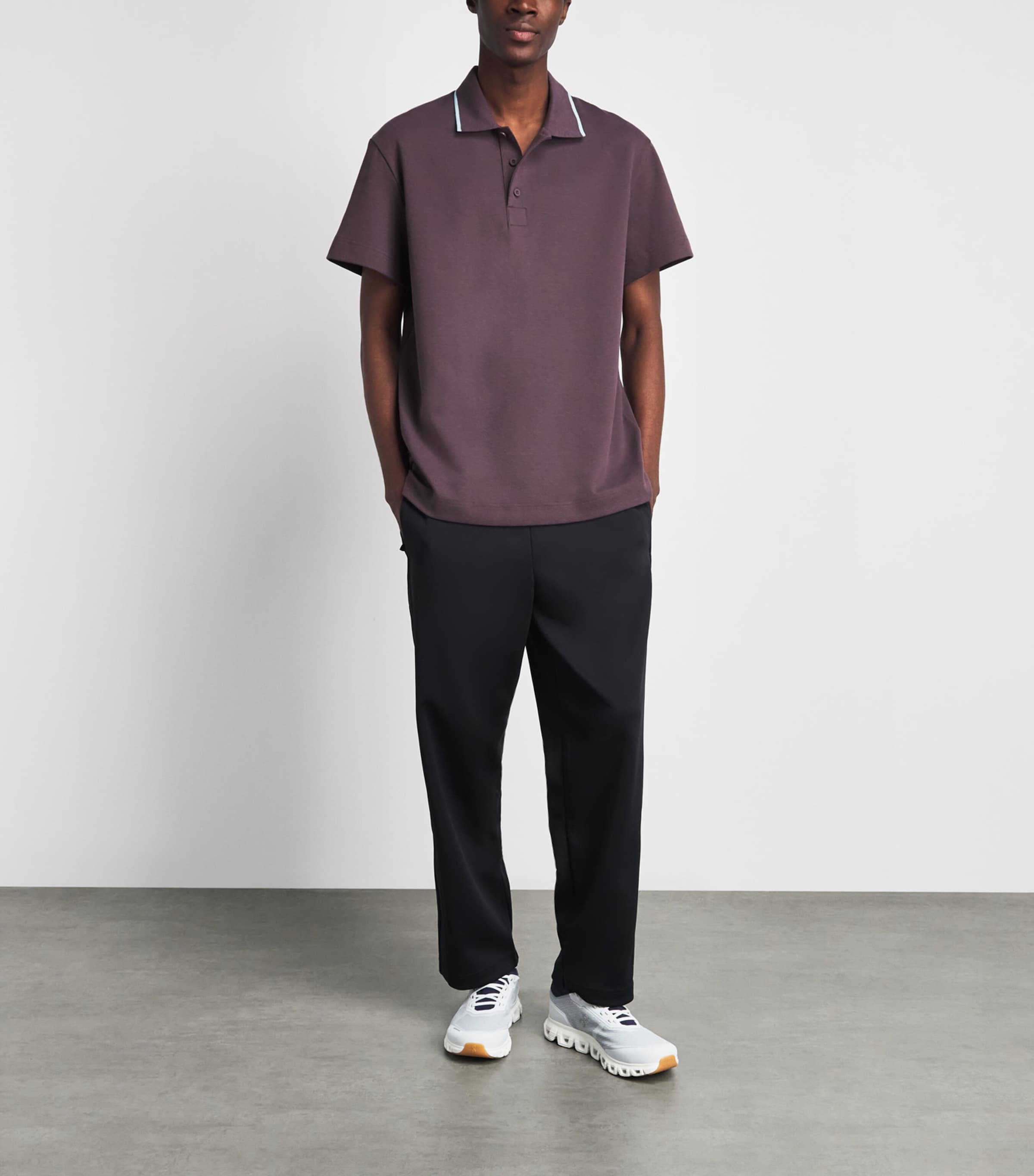 On Mens Cloud 6 Versa Trainers Frost | Midnight Image 2